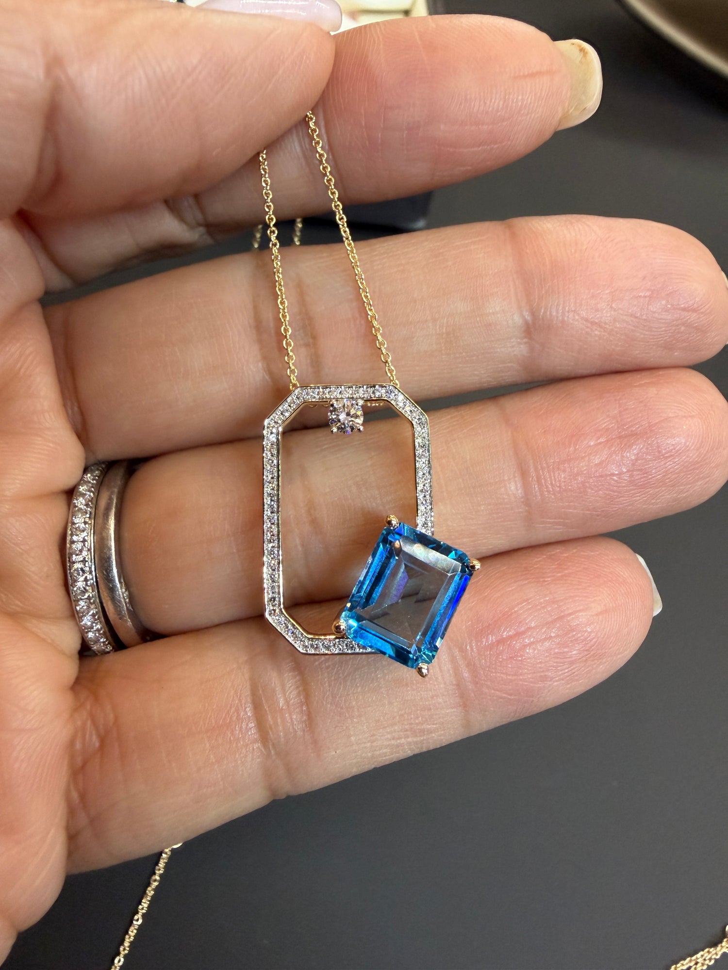 14k Yellow Gold Necklace With Swiss Blue Topaz 18 inches