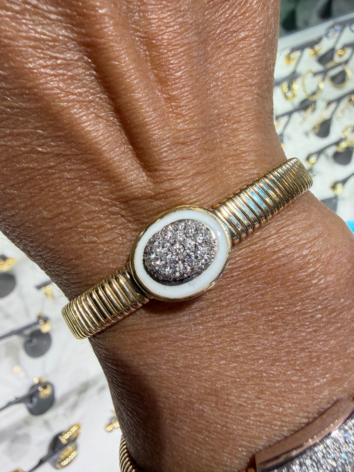 14k Yellow Gold Bracelet With Diamond