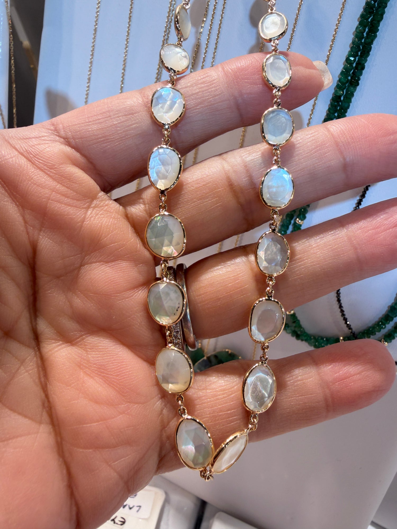 14k Yellow Gold Necklace With Mother Of Pearl 18 inches
