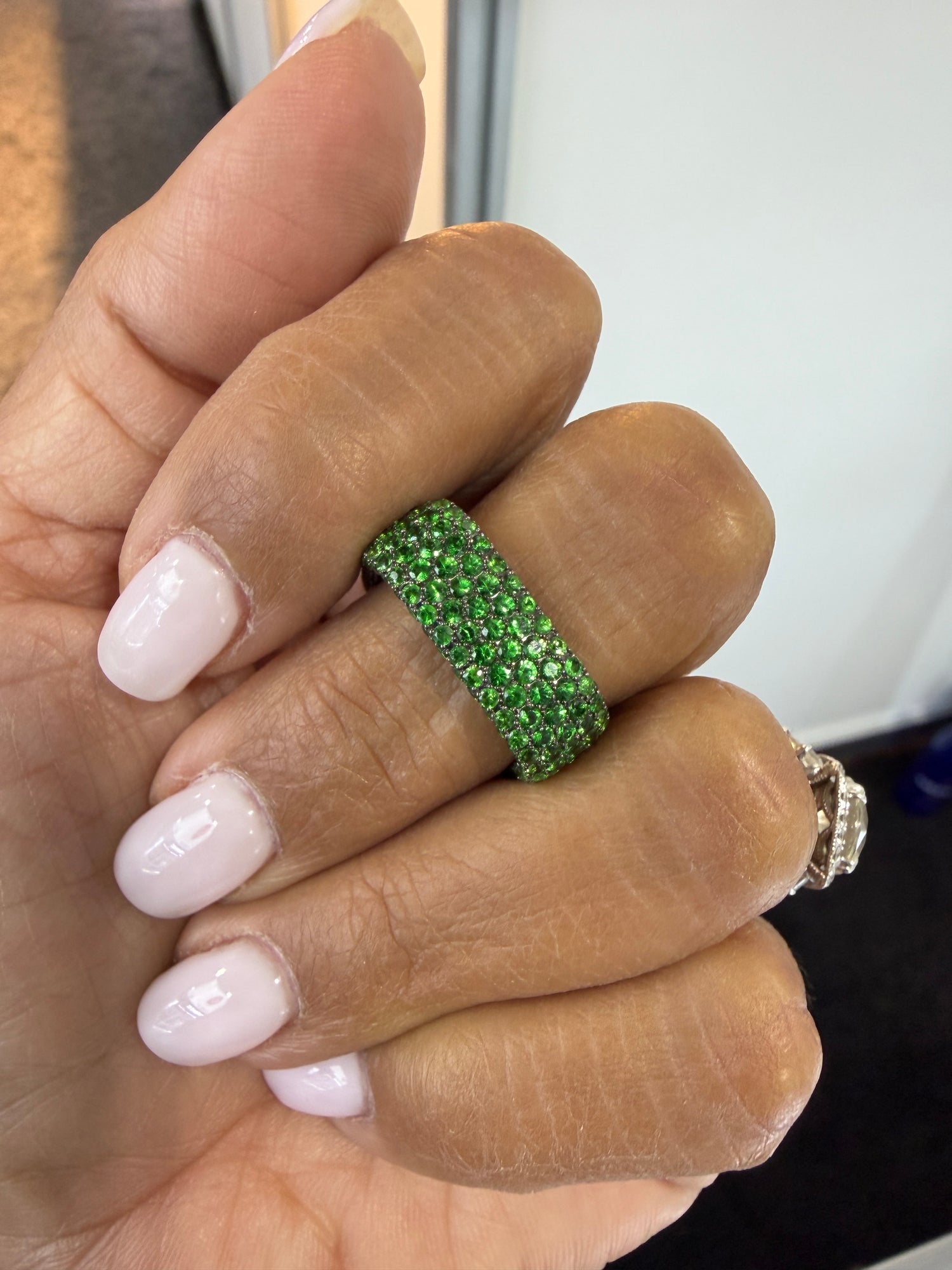 18k White Gold Ring With Tsavorite Size 8