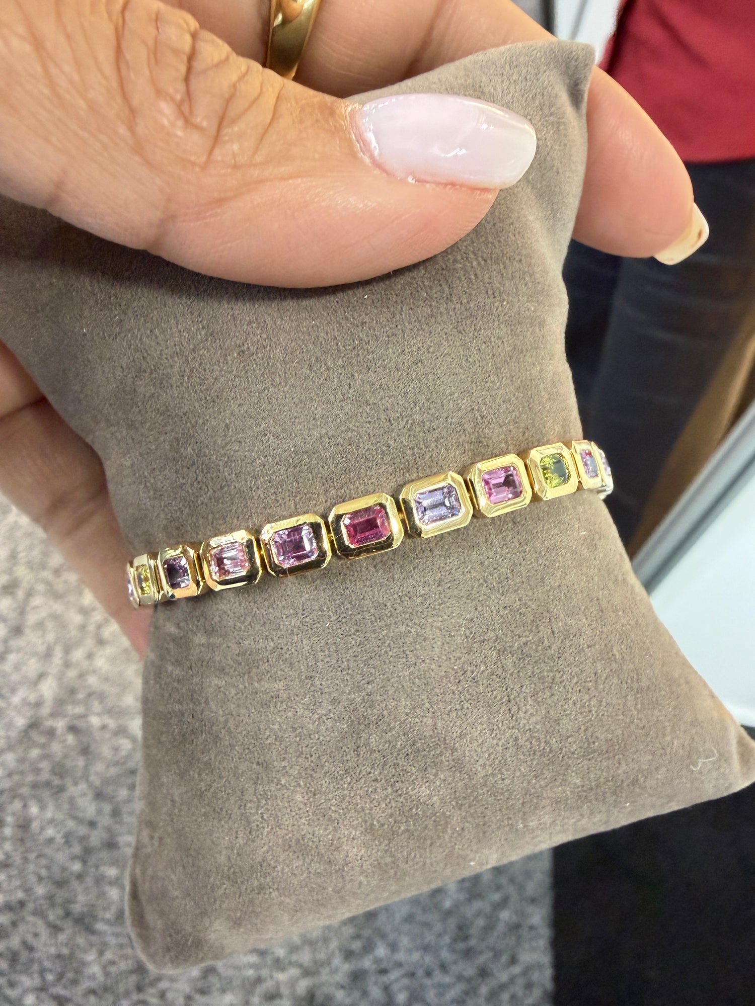 14k Yellow Gold Bracelet With Sapphire