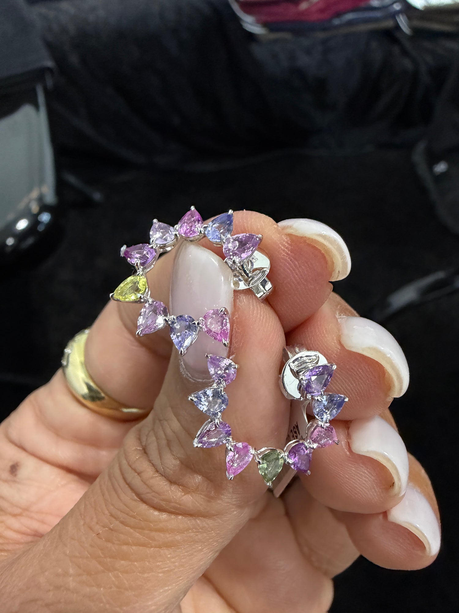 18k White Gold Earrings With Sapphire