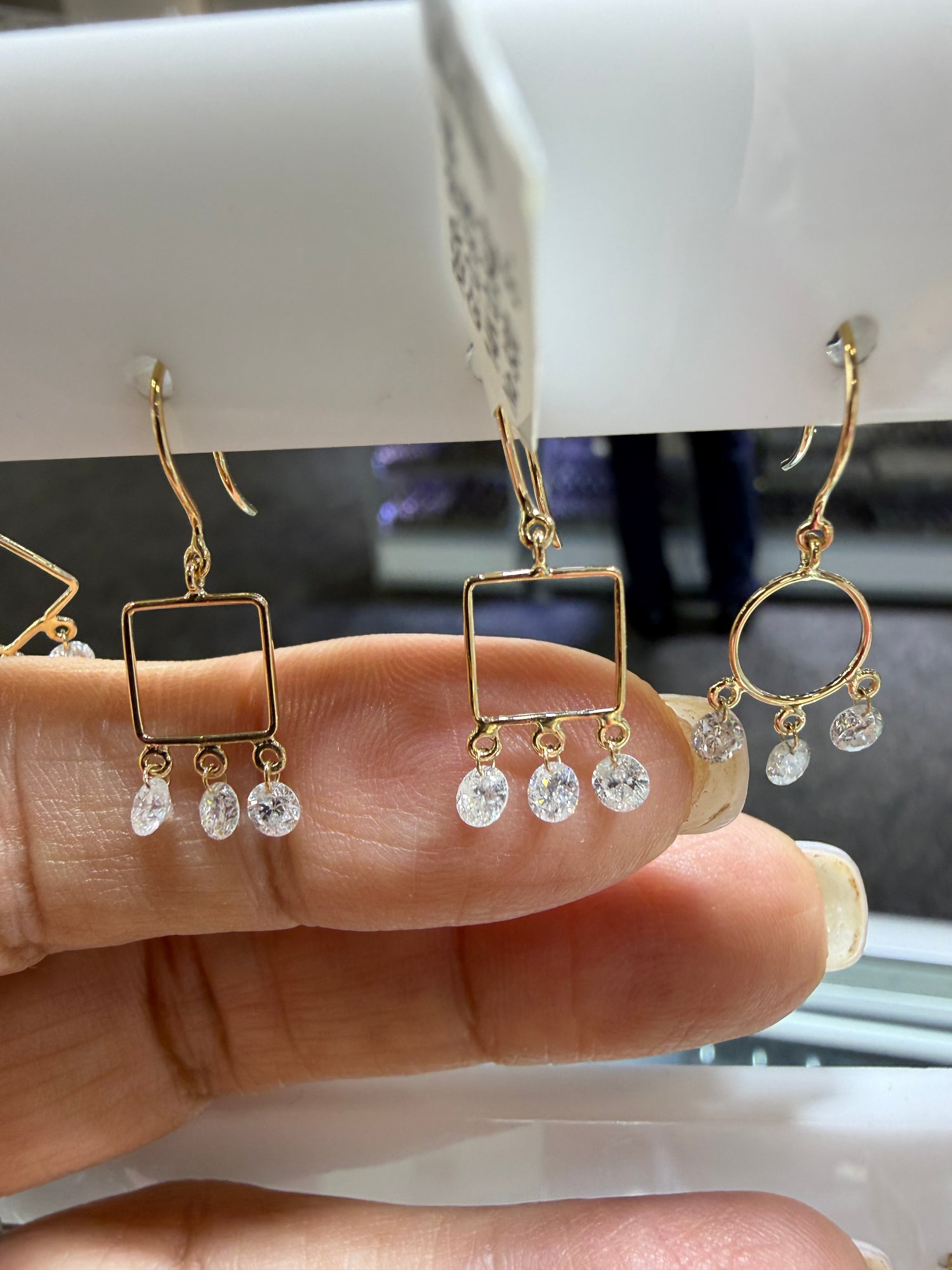 14k Yellow Gold Earrings With Diamond