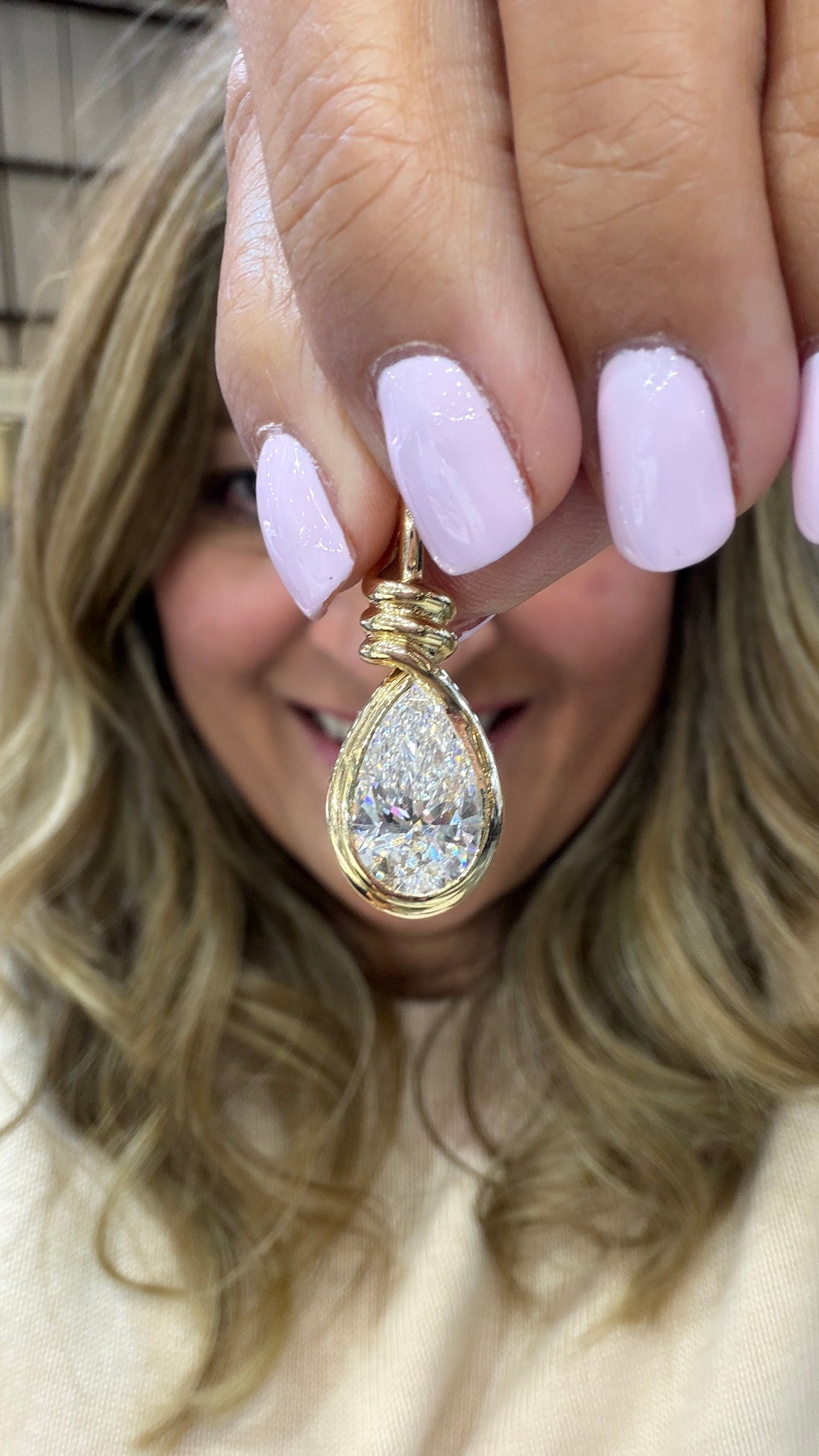 14k Yellow Gold Pendant With Lab Diamonds