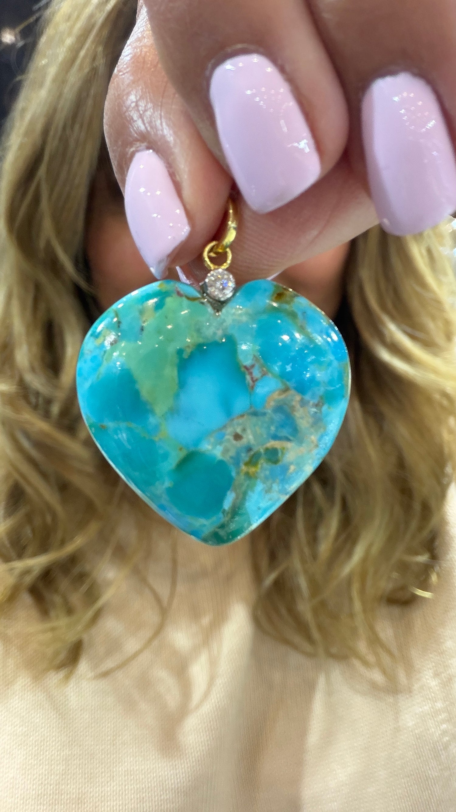 14k Yellow Gold Pendant With Turquoise