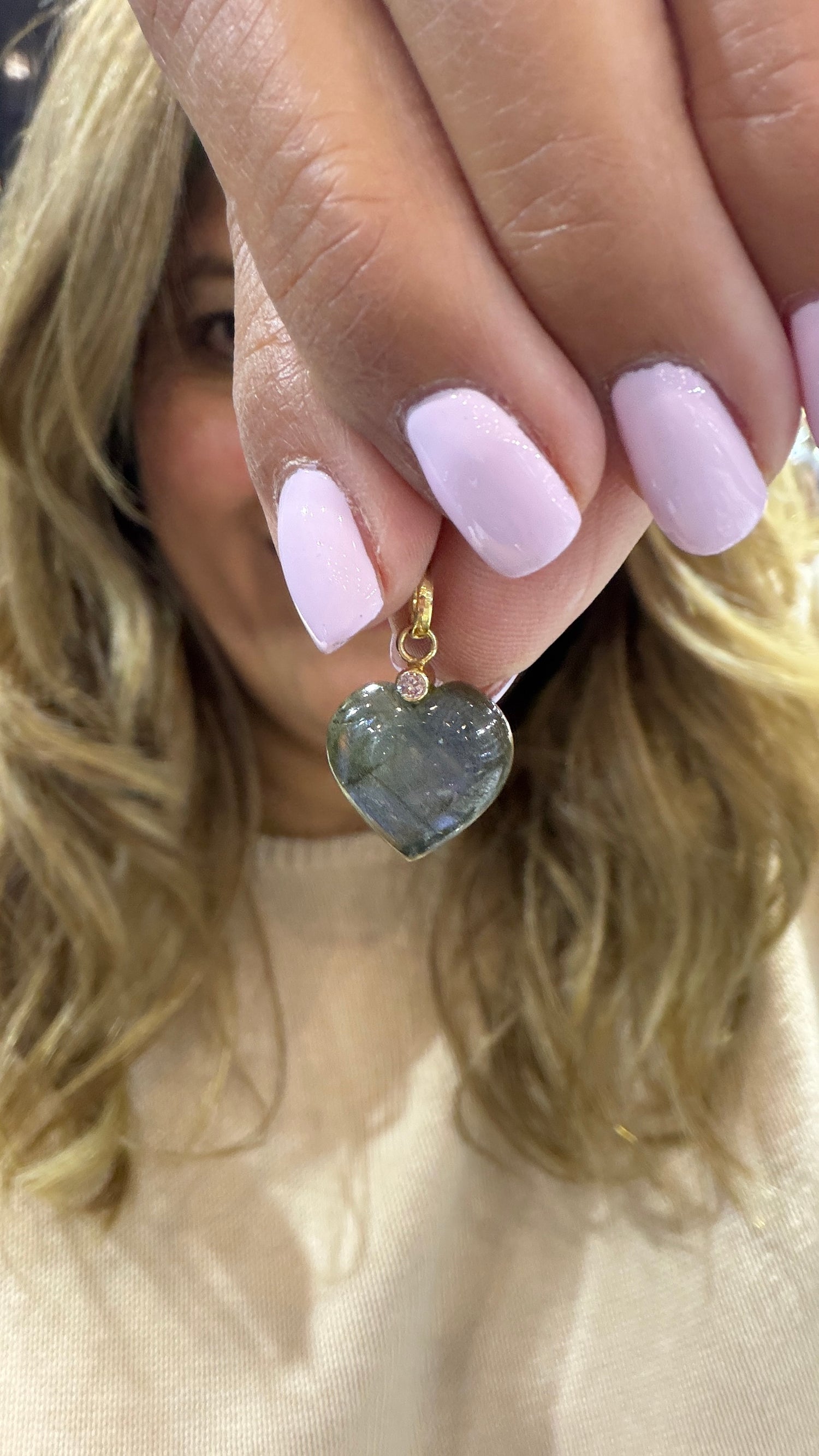 14k Yellow Gold Pendant With Labradorite