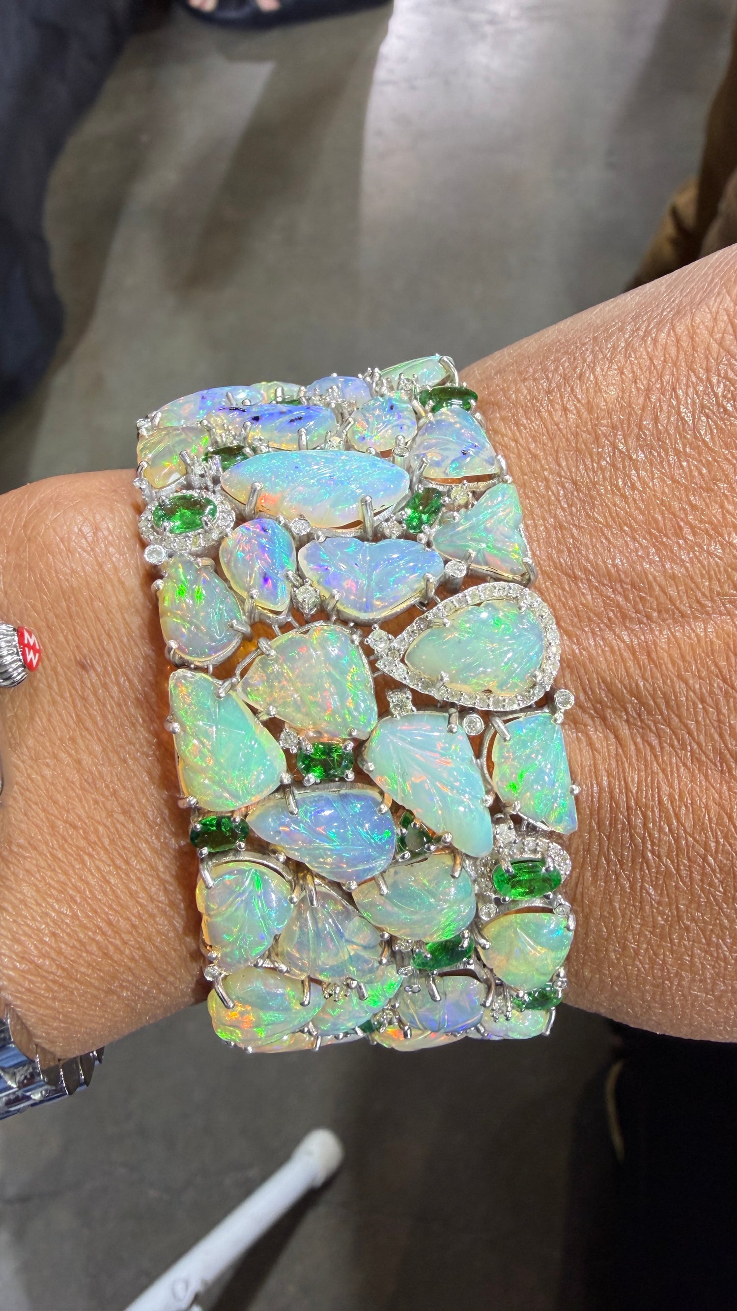 Sterling Silver Bracelet With Ethiopian Opal And Tsavorite 7 inches