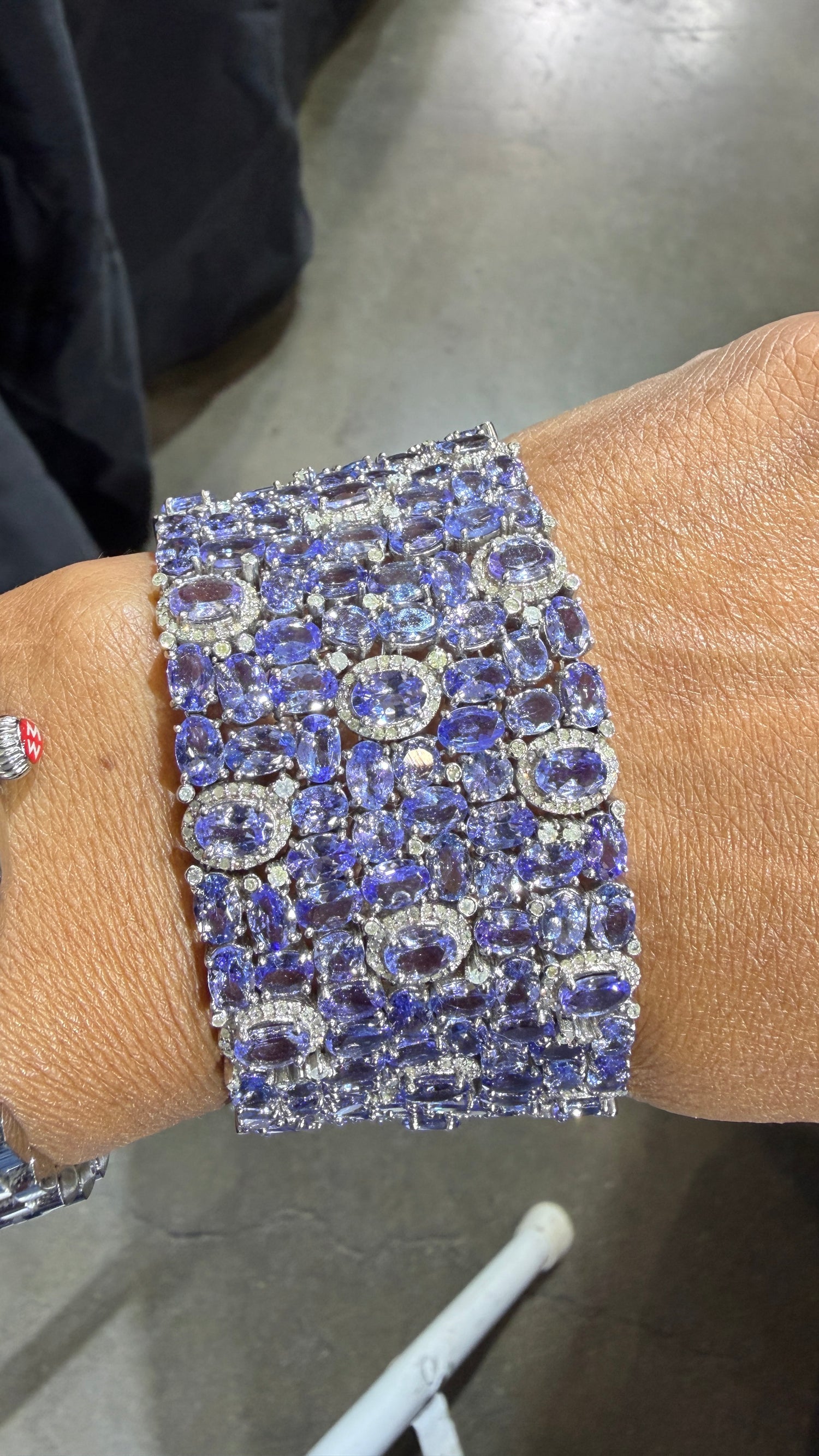 Sterling Silver Bracelet With Tanzanite 7 inches