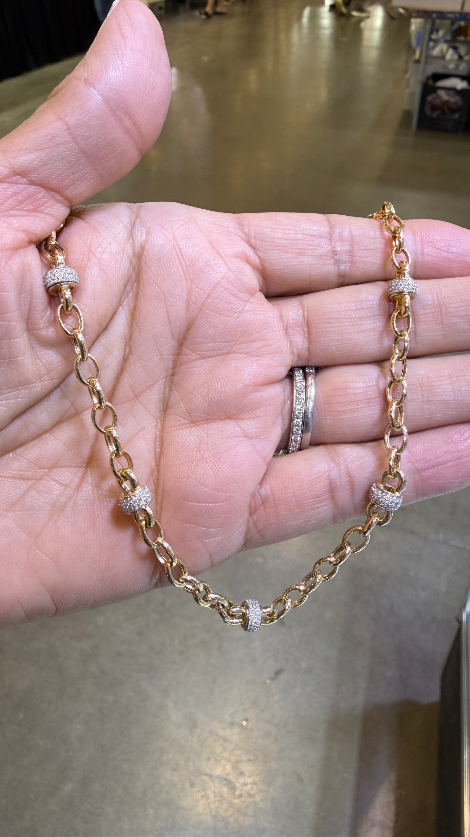 14k Yellow Gold Necklace With Diamond 17 inches