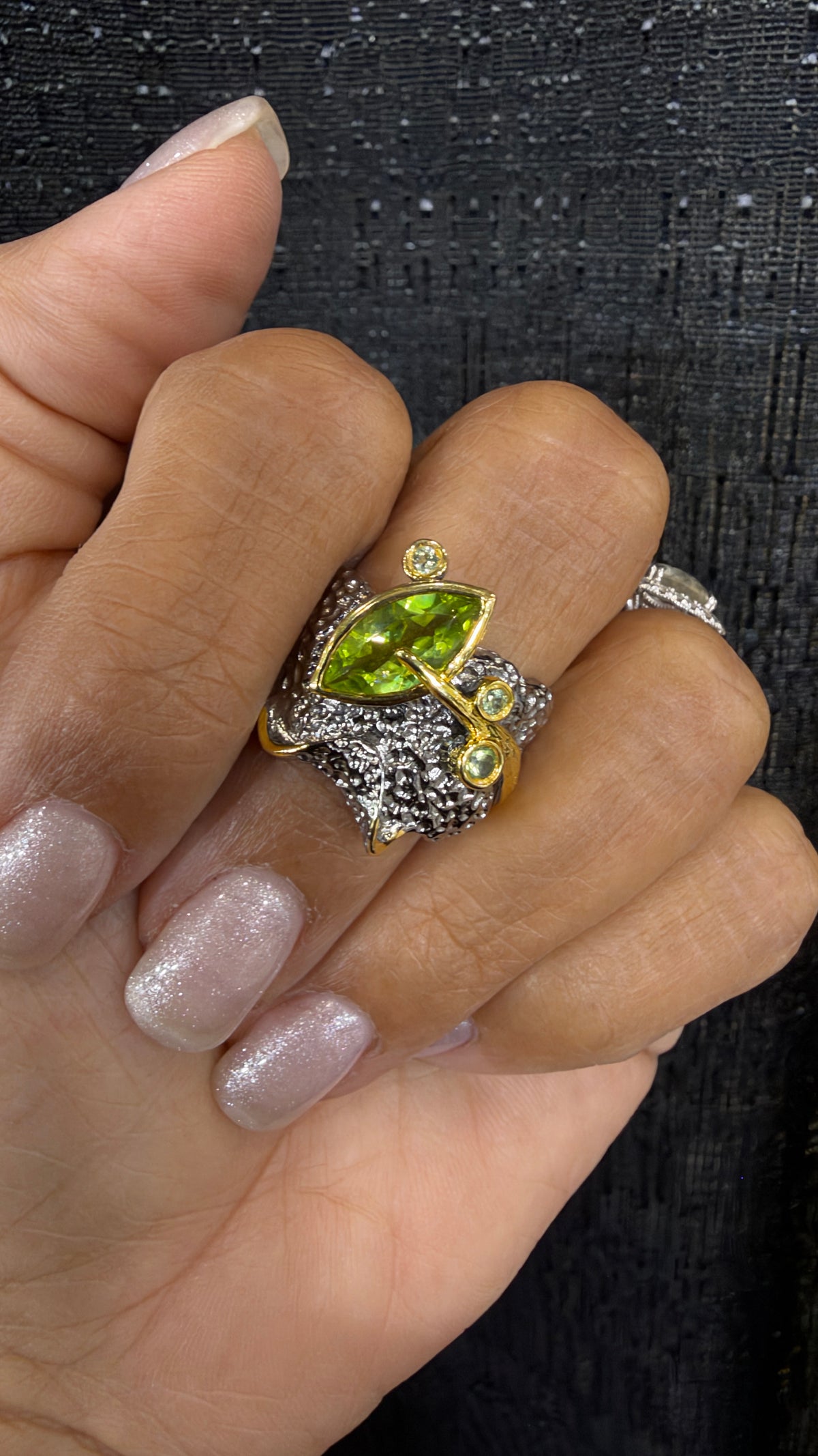 Sterling Silver Ring With Peridot Size 7