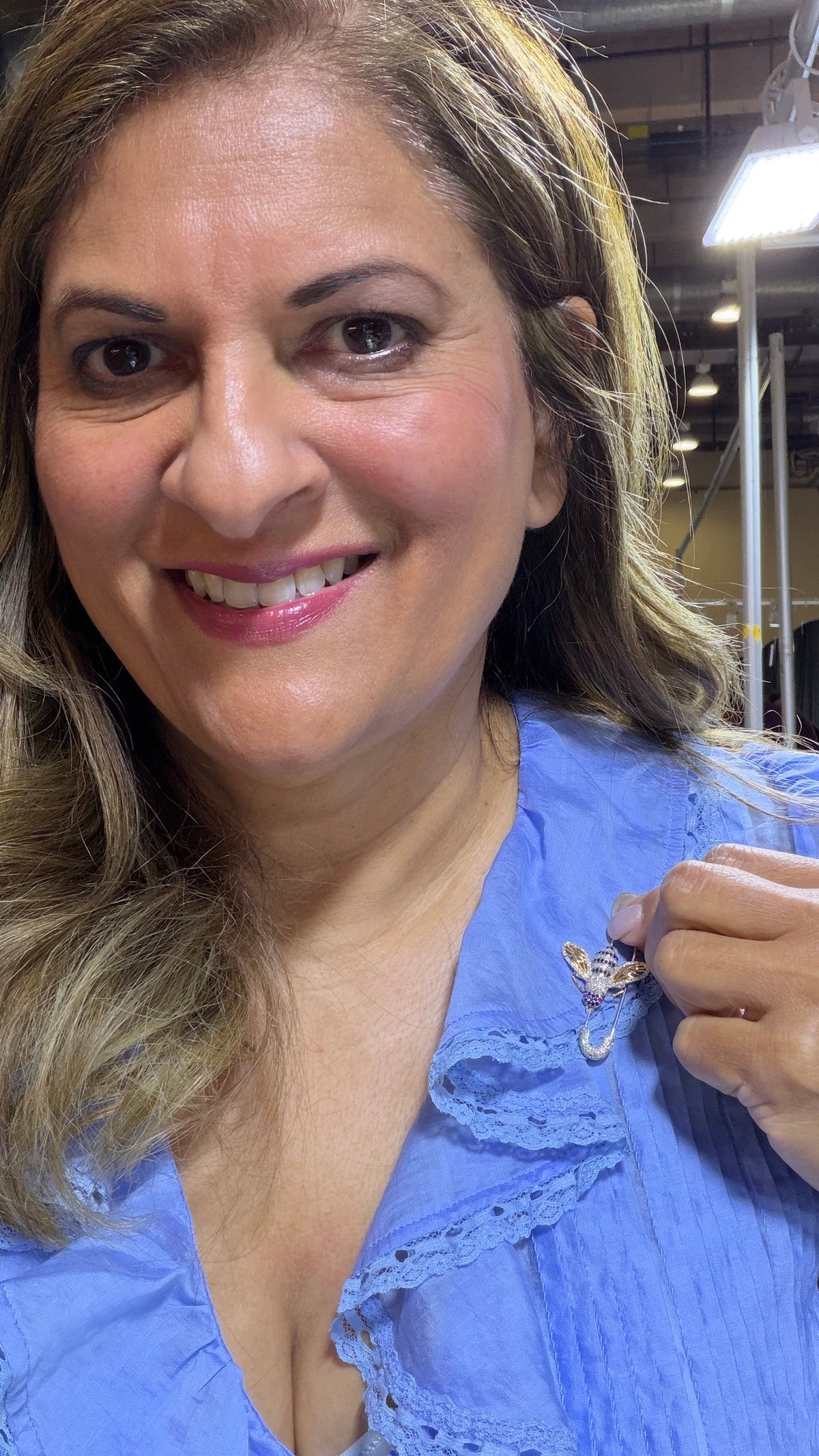 14k Yellow Gold Brooch With Diamond And Sapphire