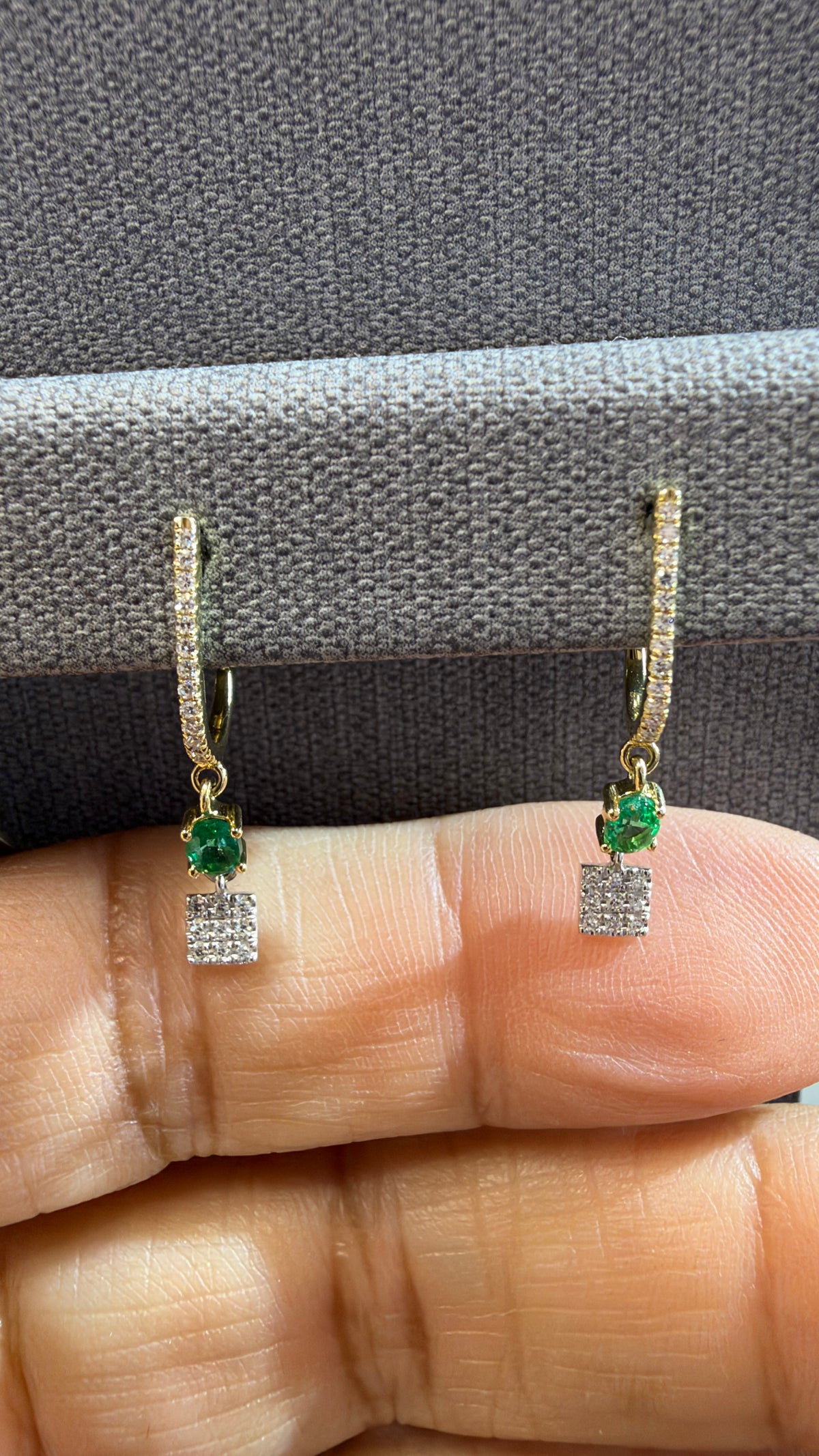 14k Yellow Gold Earrings With Emerald