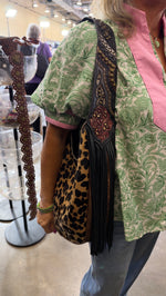 Heritage Brand bag No. 3054 worn on the shoulder at the Dallas show