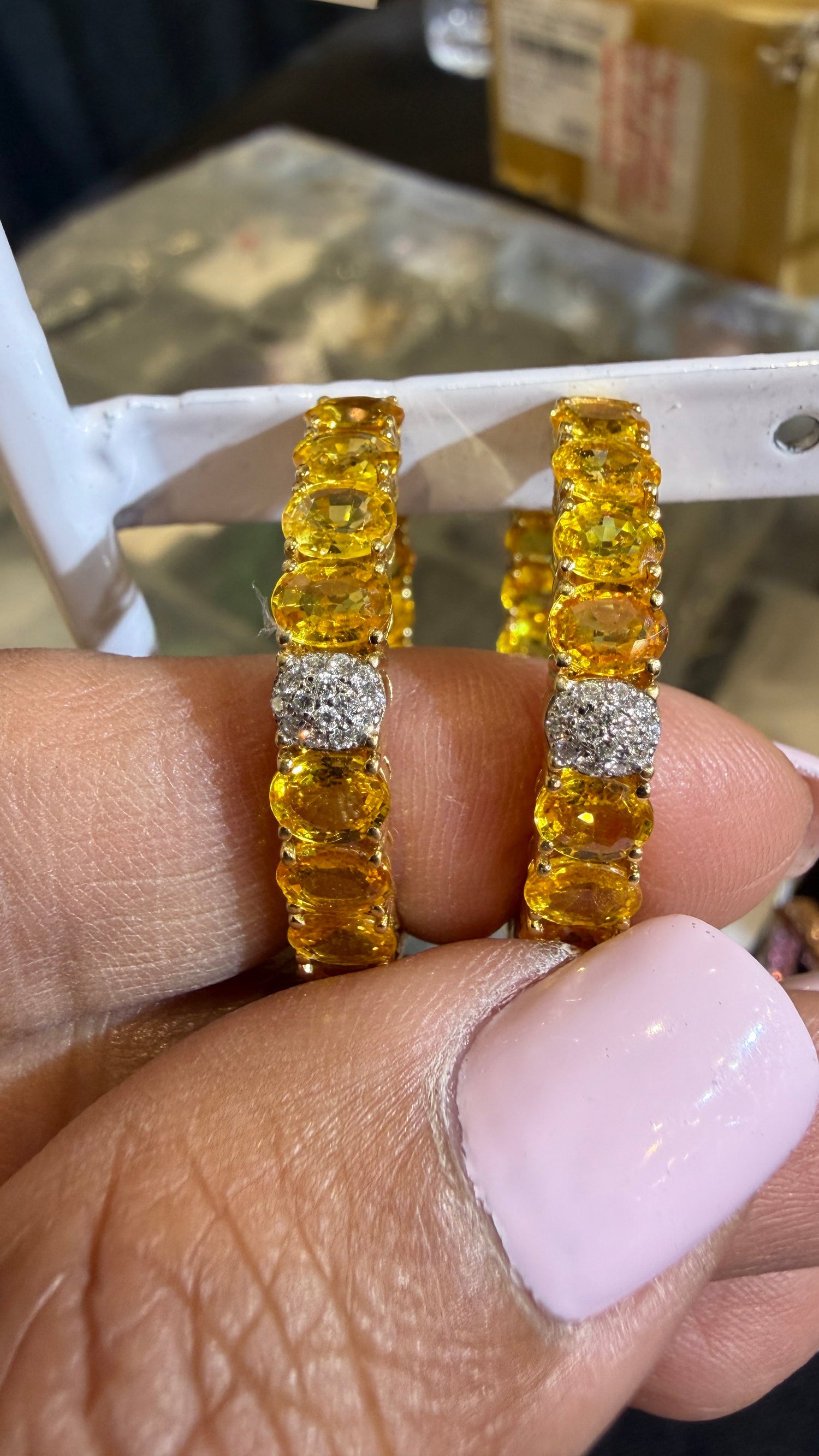 18k Yellow Gold Earrings With Citrine
