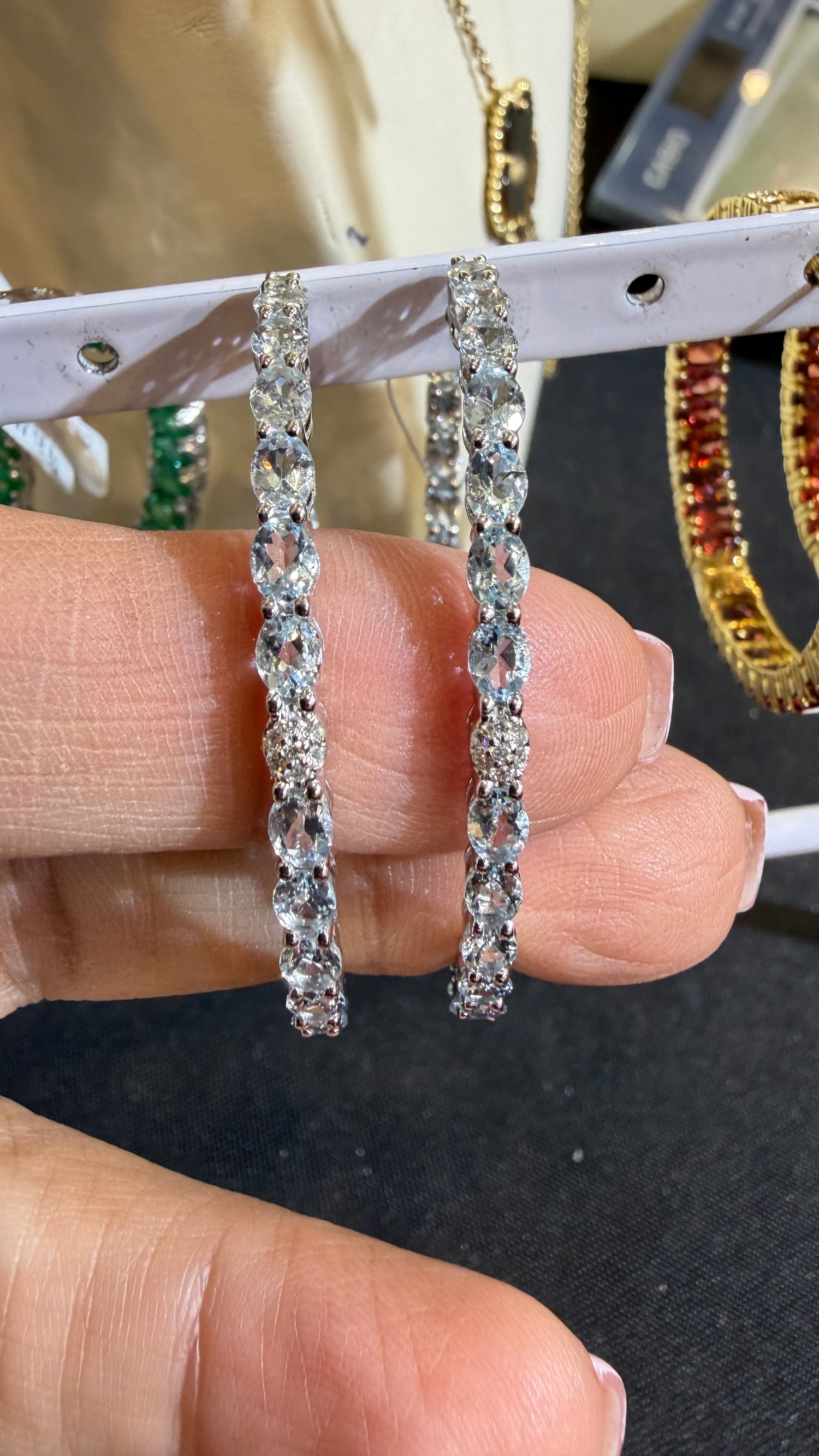 18k White Gold Earrings With Aquamarine