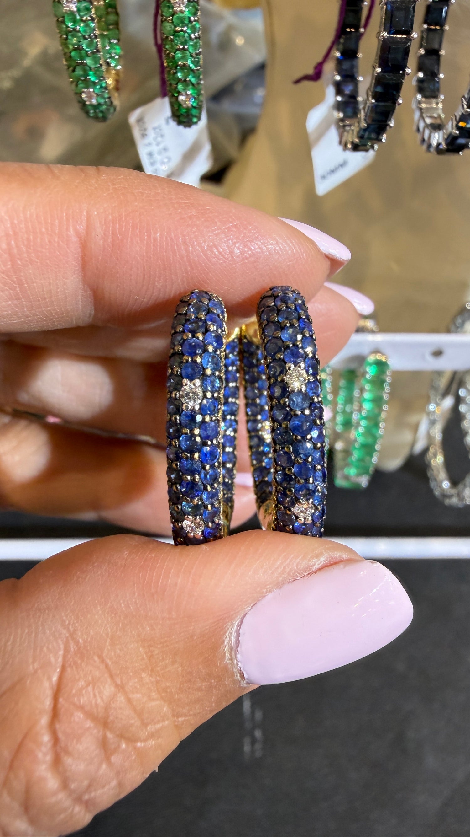 18k Gold Earrings With Sapphire