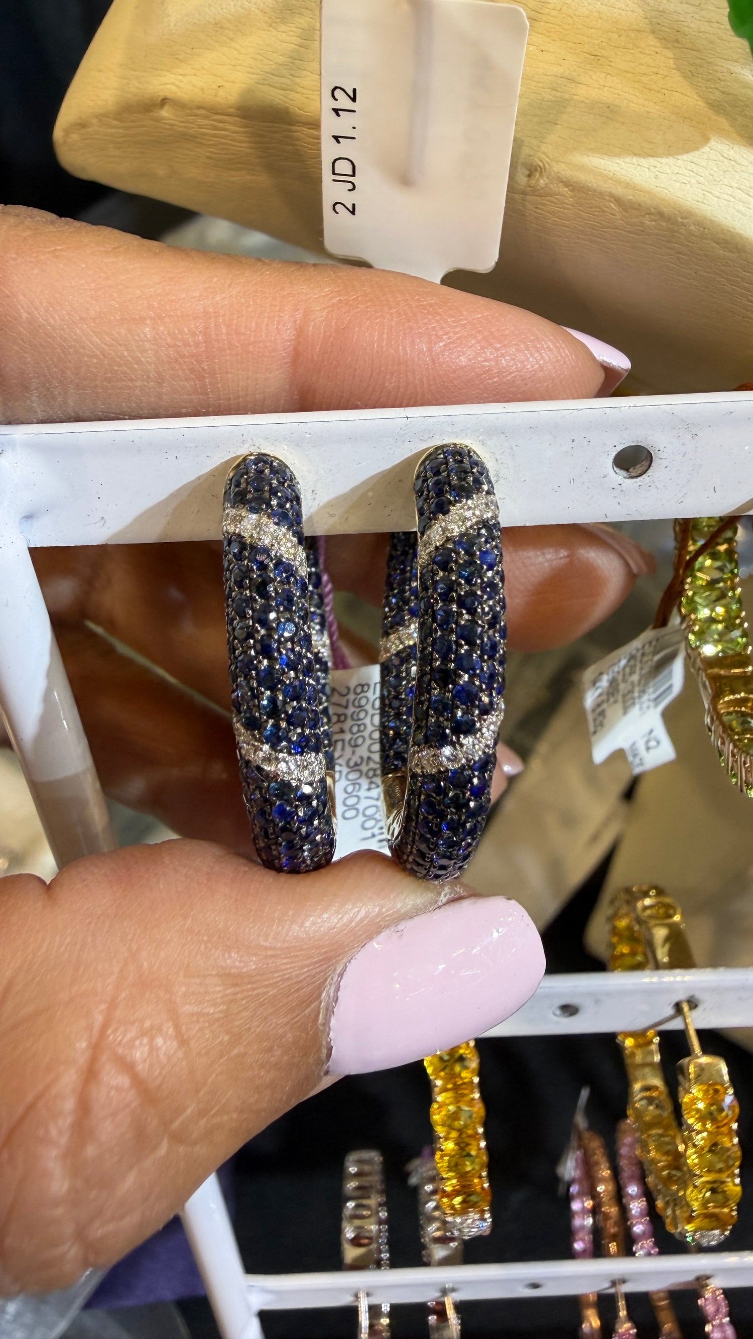 18k Gold Earrings With Sapphire