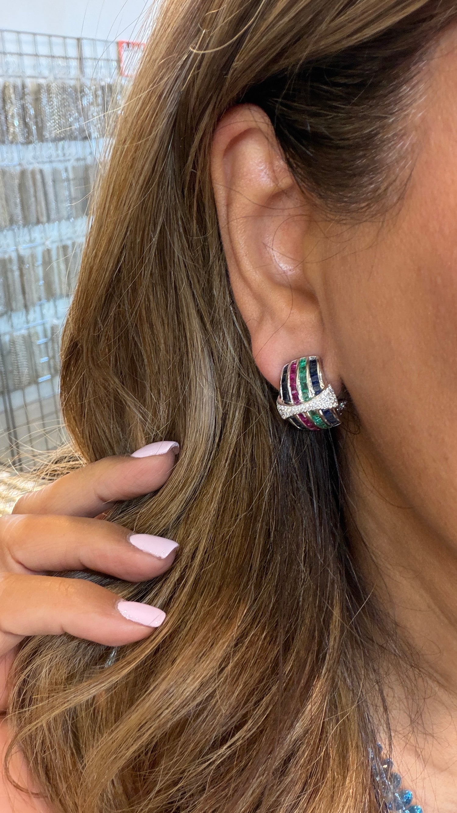18k White Gold Earrings With Ruby And Emerald