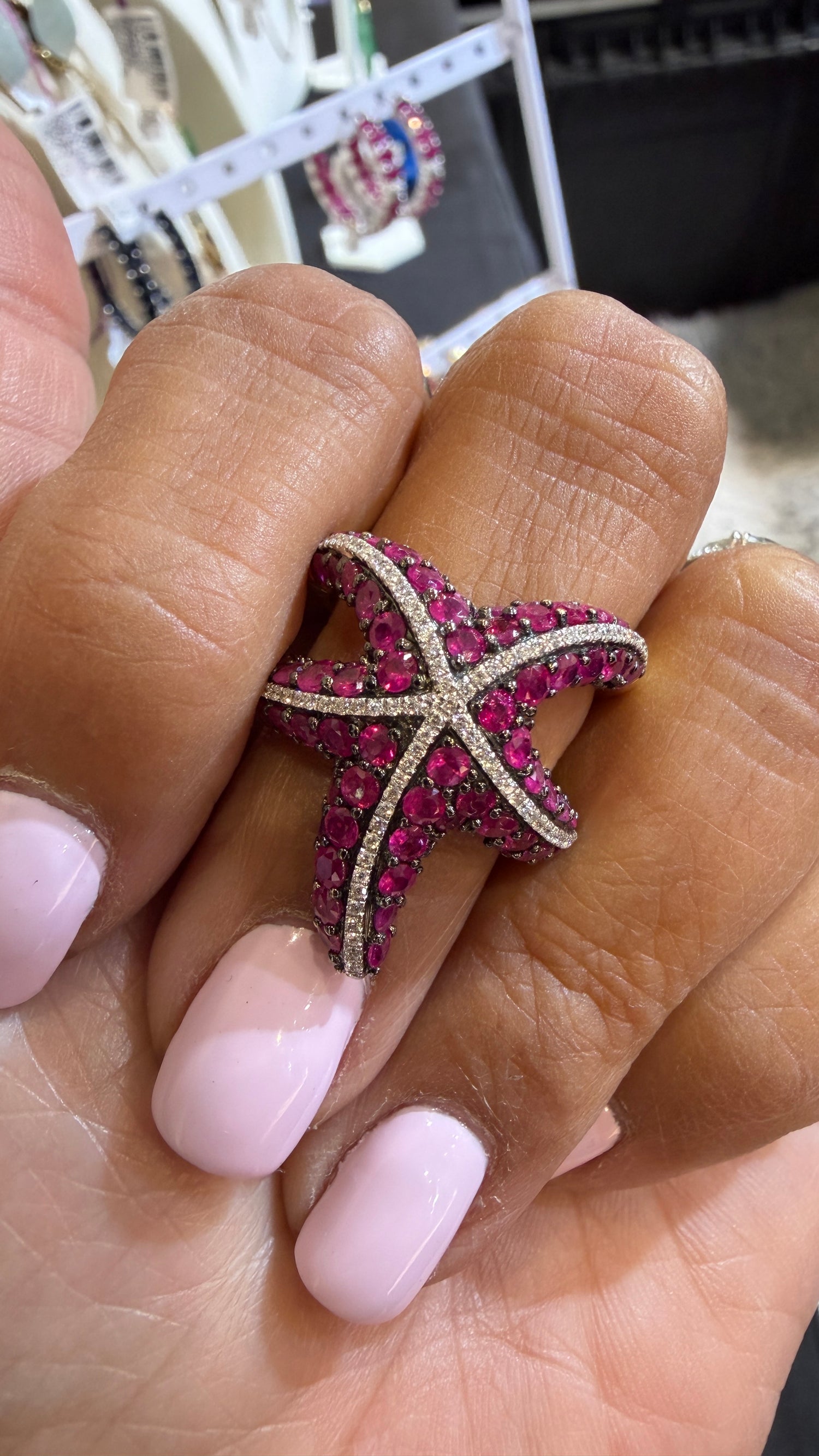 18k White Gold Ring With Ruby Size 7