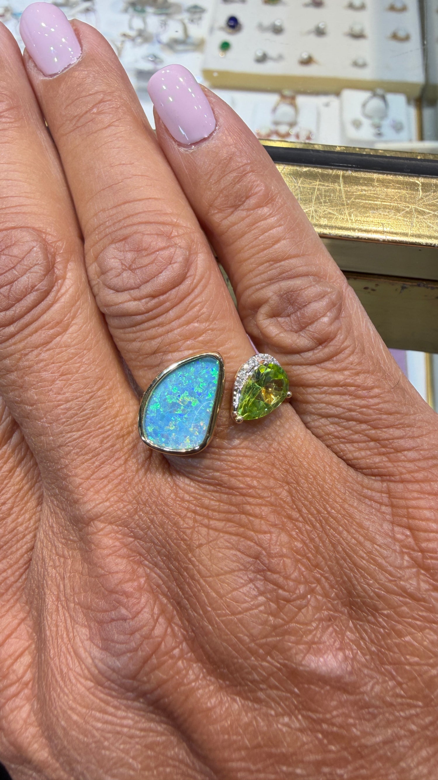 14k Yellow Gold Ring With Australian Opal And Peridot Size 7