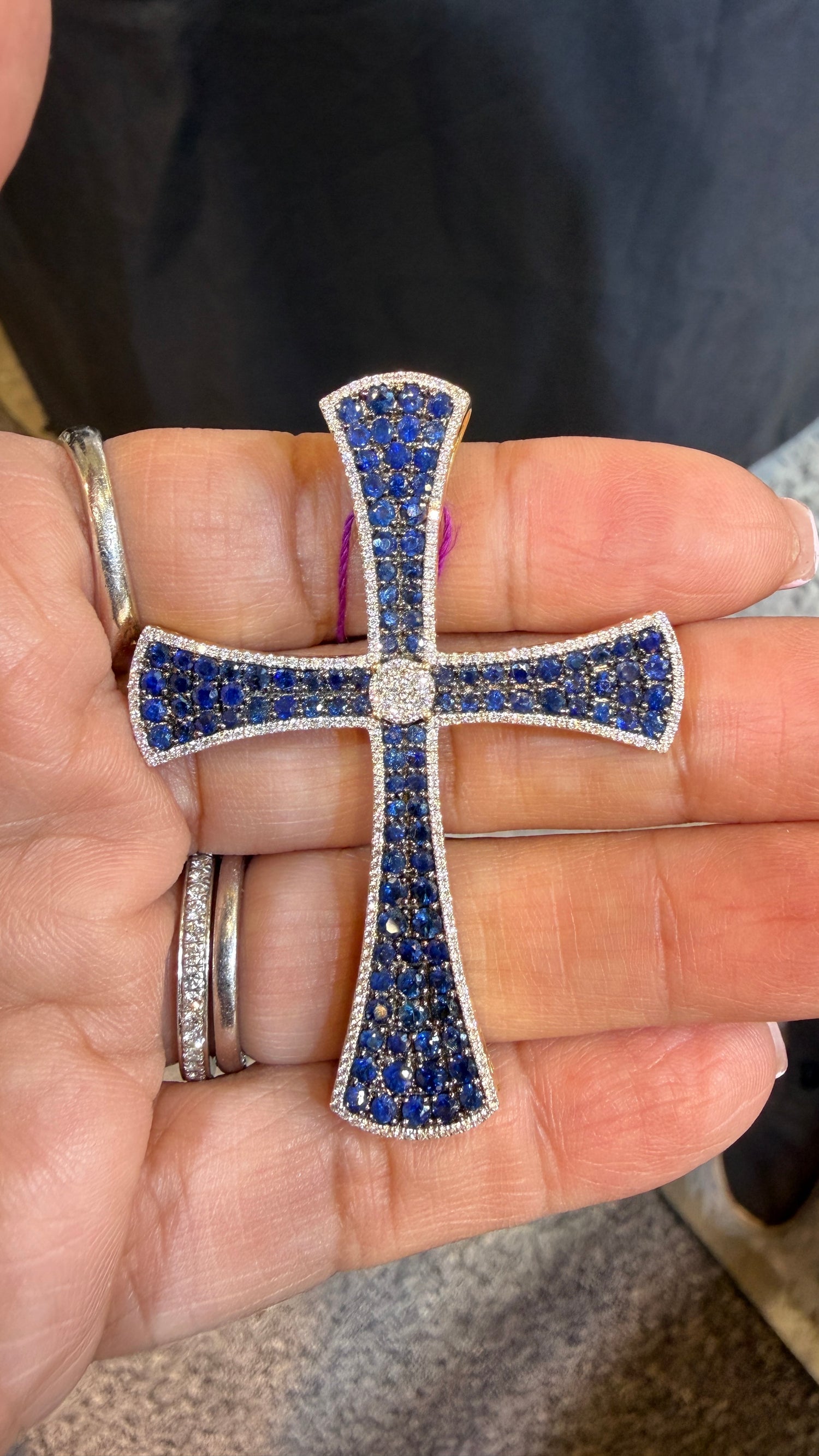 14k Yellow Gold Pendant With Sapphire
