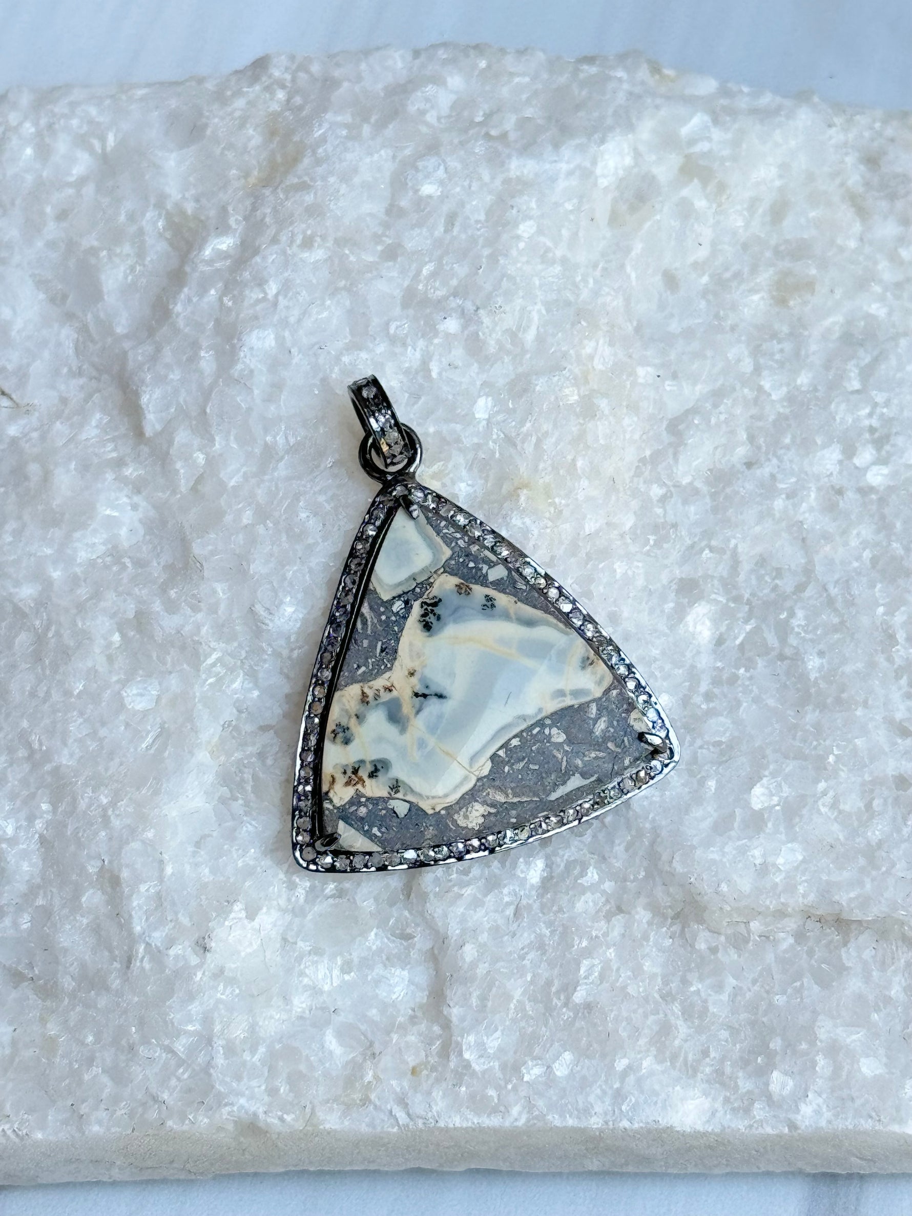Maligano Gray Jasper Pendant | Ulka Rocks