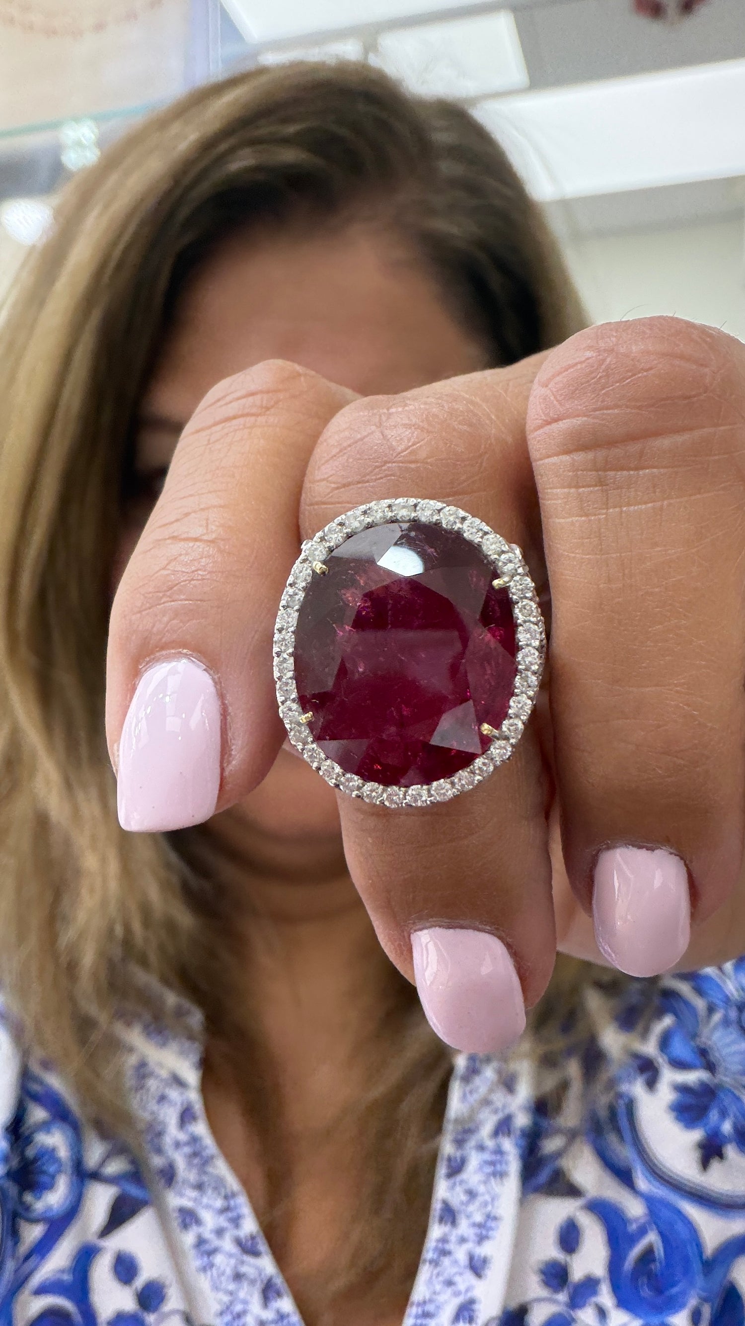 18k White Gold Ring With Tourmaline Size 7