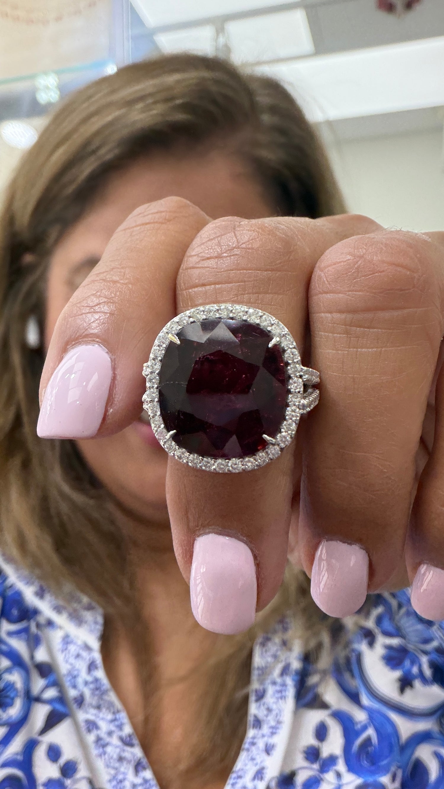18k White Gold Ring With Tourmaline Size 7