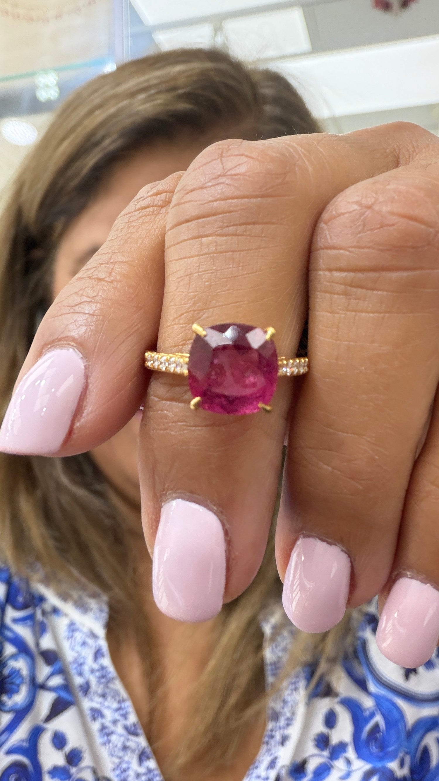 18k Yellow Gold Ring With Tourmaline Size 7