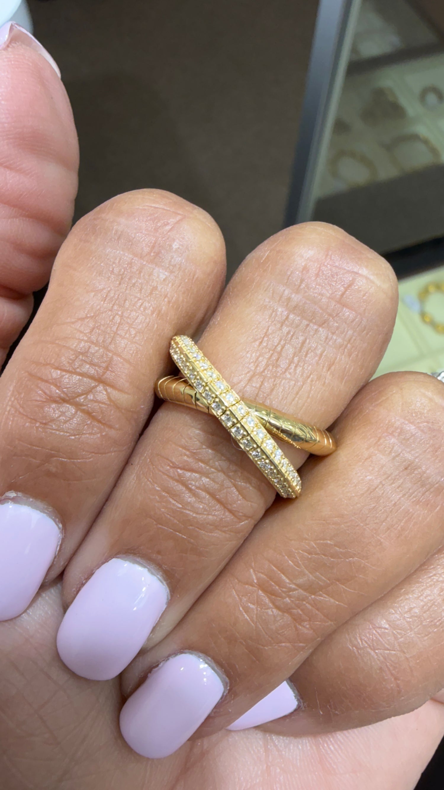 18k Yellow Gold Ring With Diamond Size 7-8