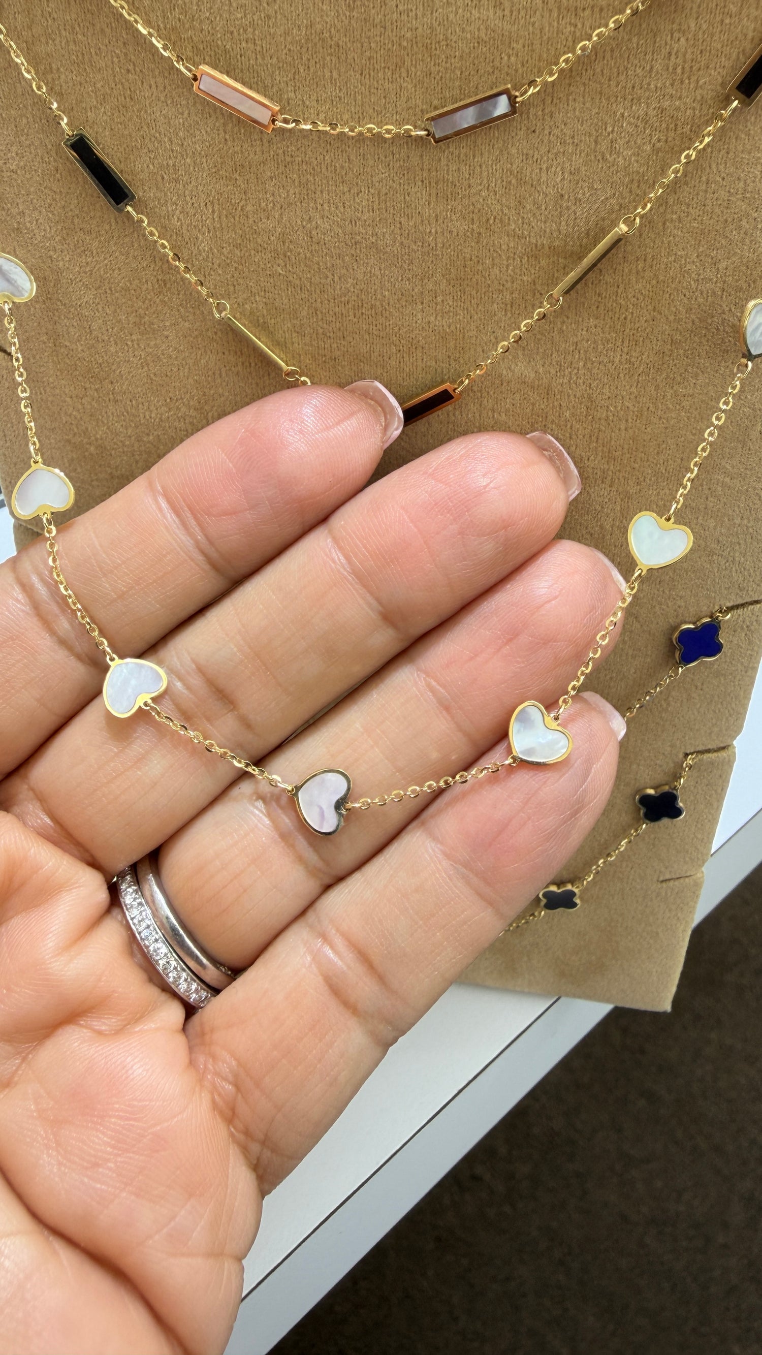 14k Yellow Gold Necklace With Mother Of Pearl 16-18 inches