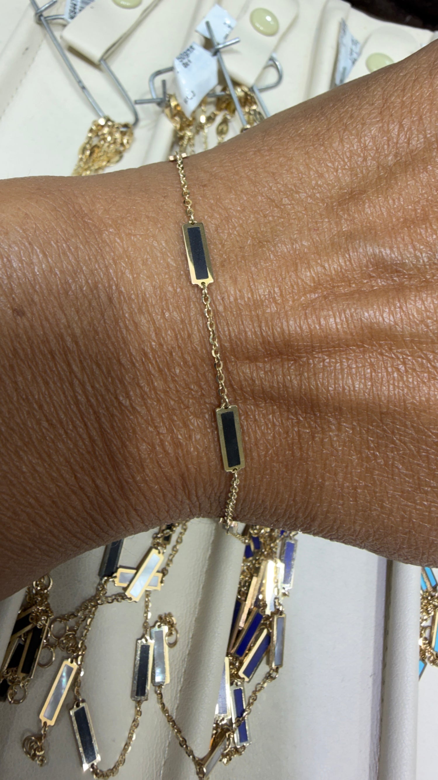 14k Yellow Gold Bracelet With Onyx 7 inches