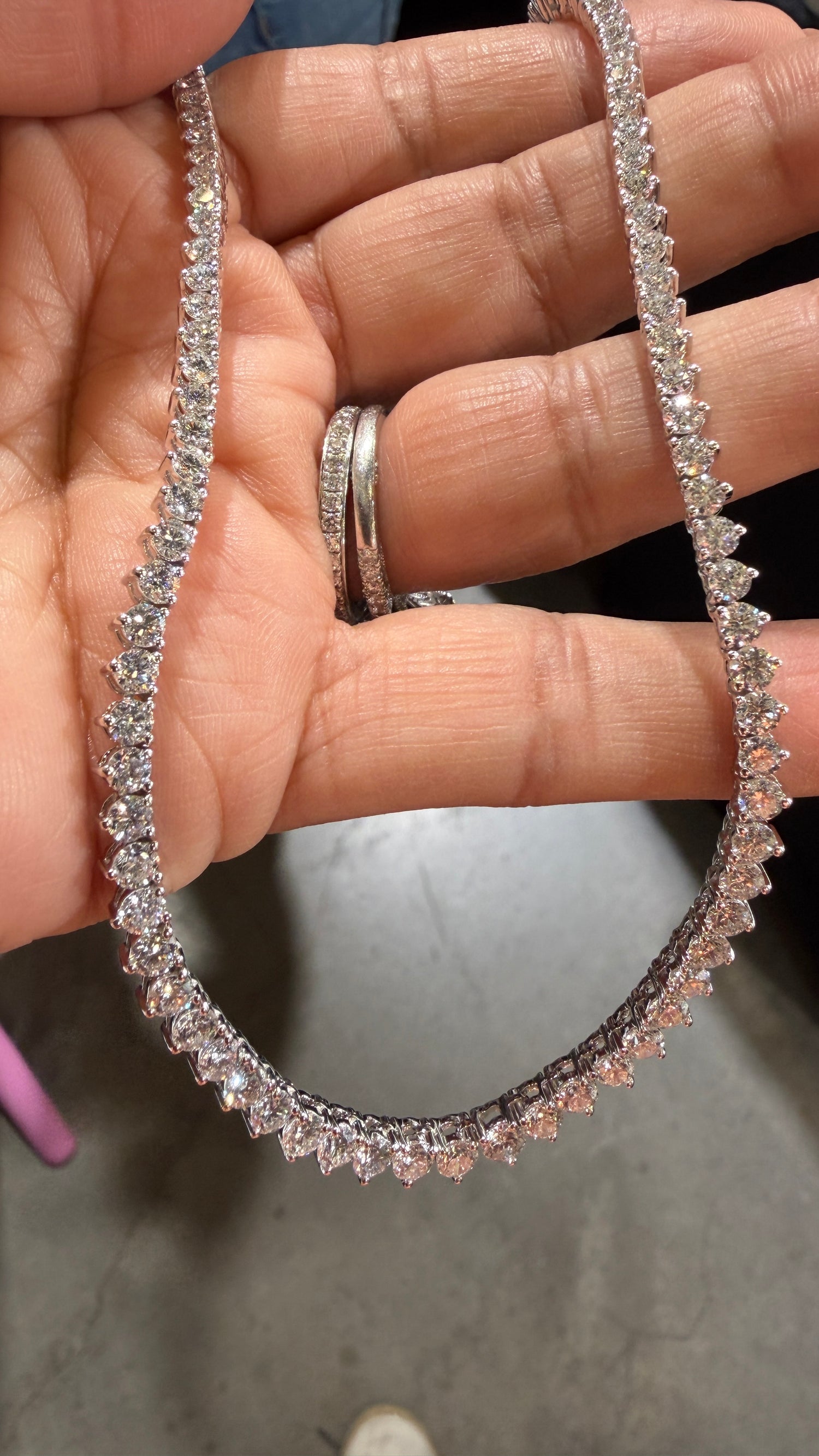 14k White Gold Necklace With Diamond 16 inches
