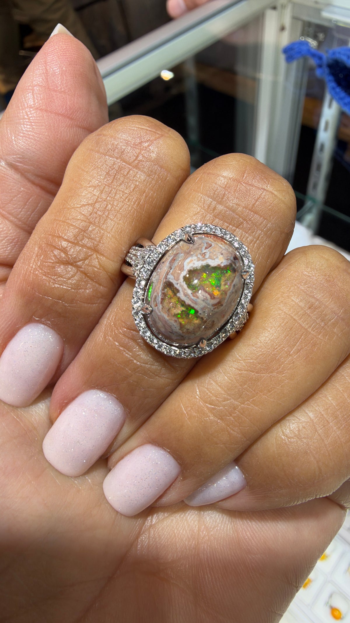 18k White Gold Ring With Opal Size 7