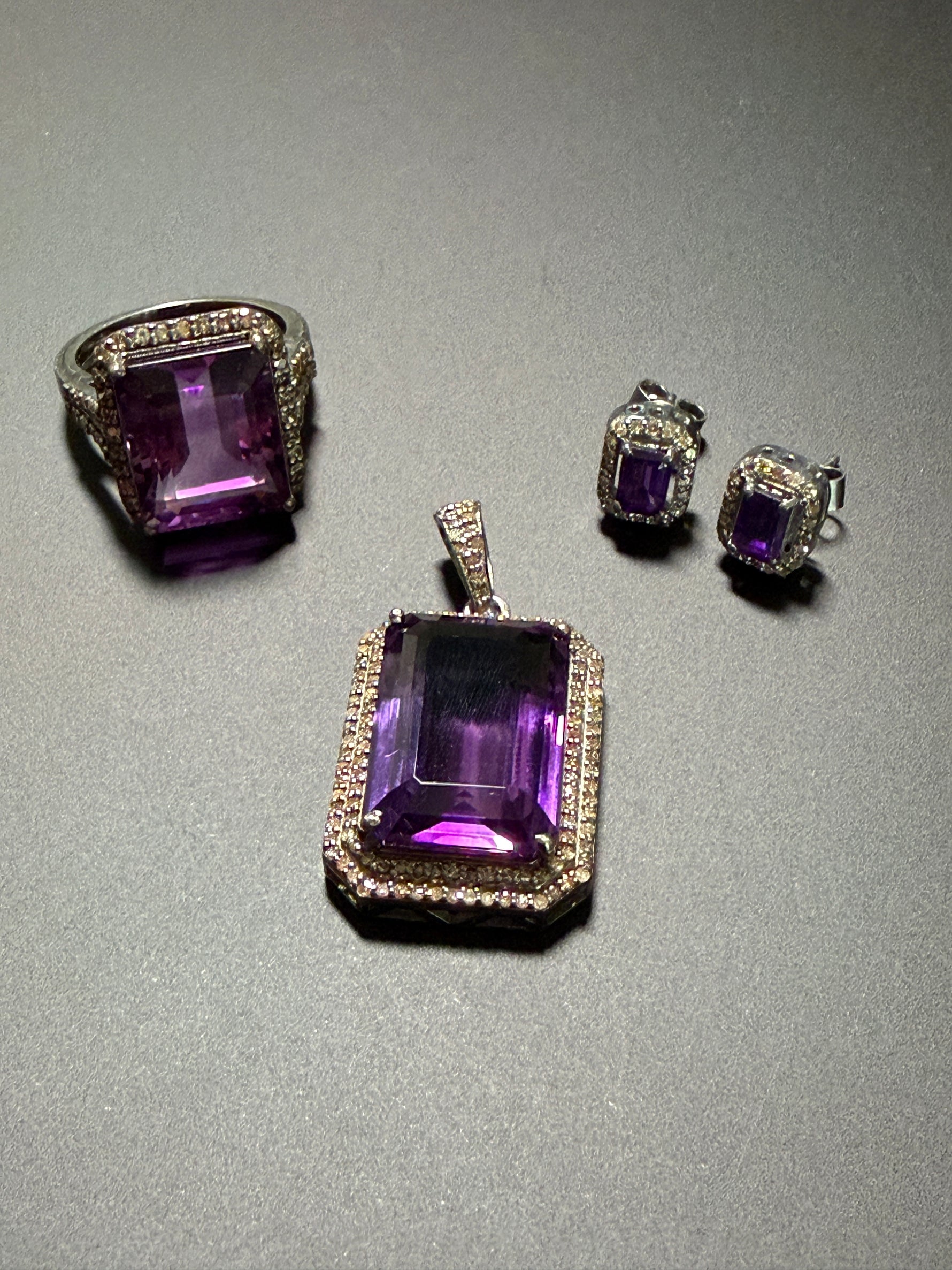 $450 Studio Selects | Ulka Rocks