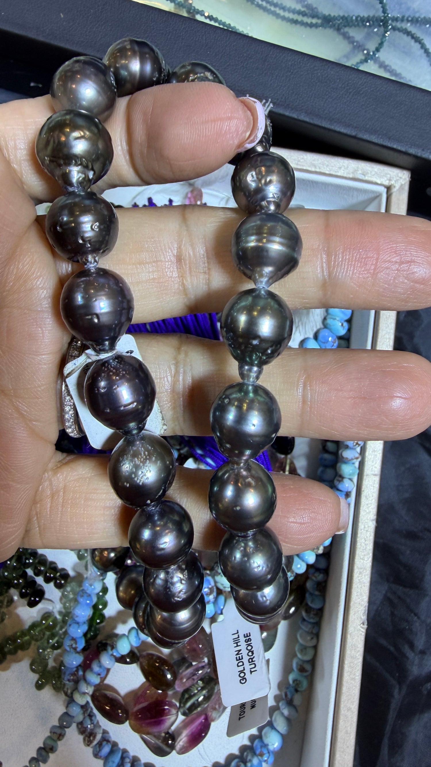 Tahitian Pearls Beads 16 inches