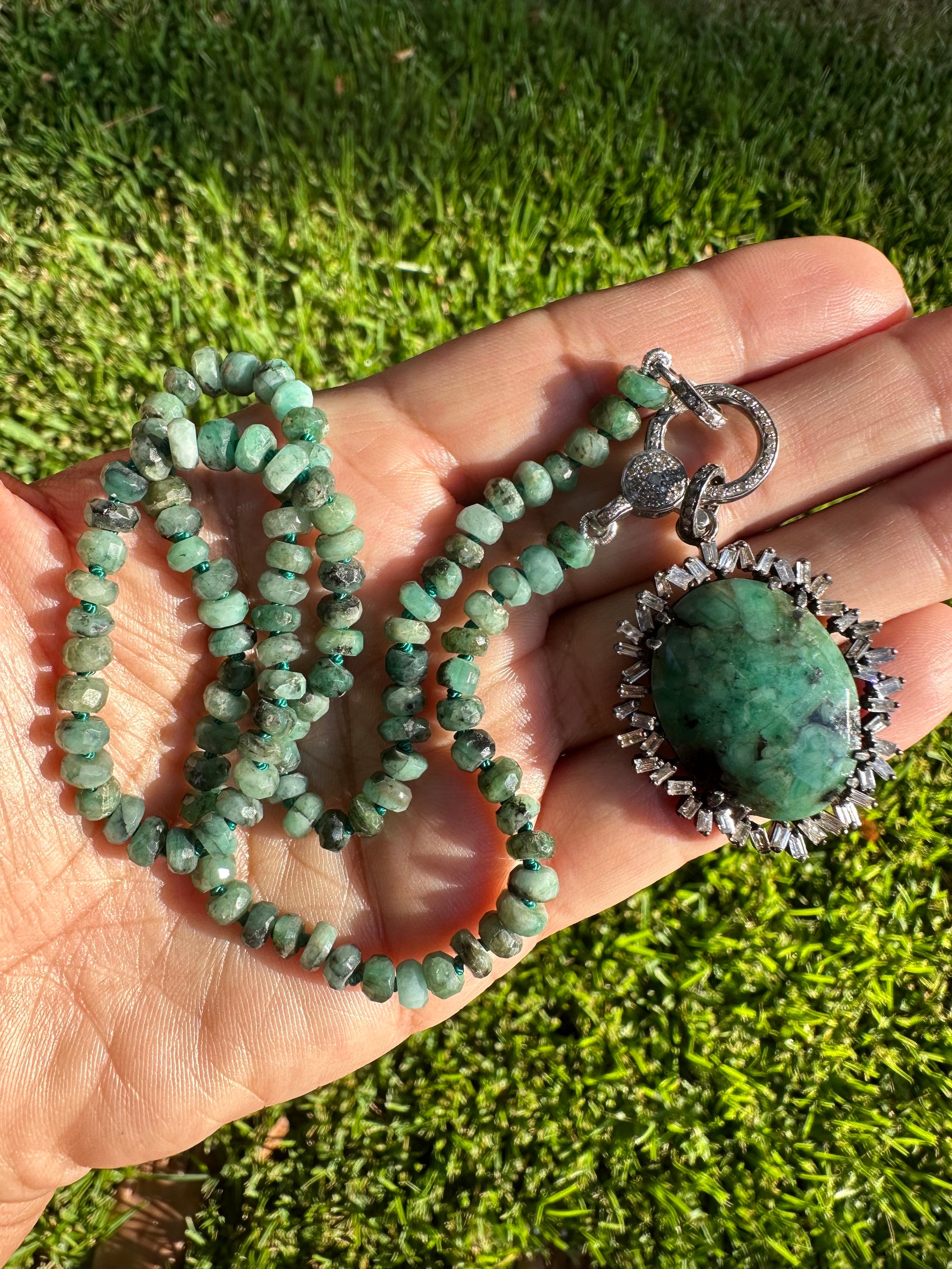 Natural Green Emerald Gemstone Diamond Combo | Ulka Rocks