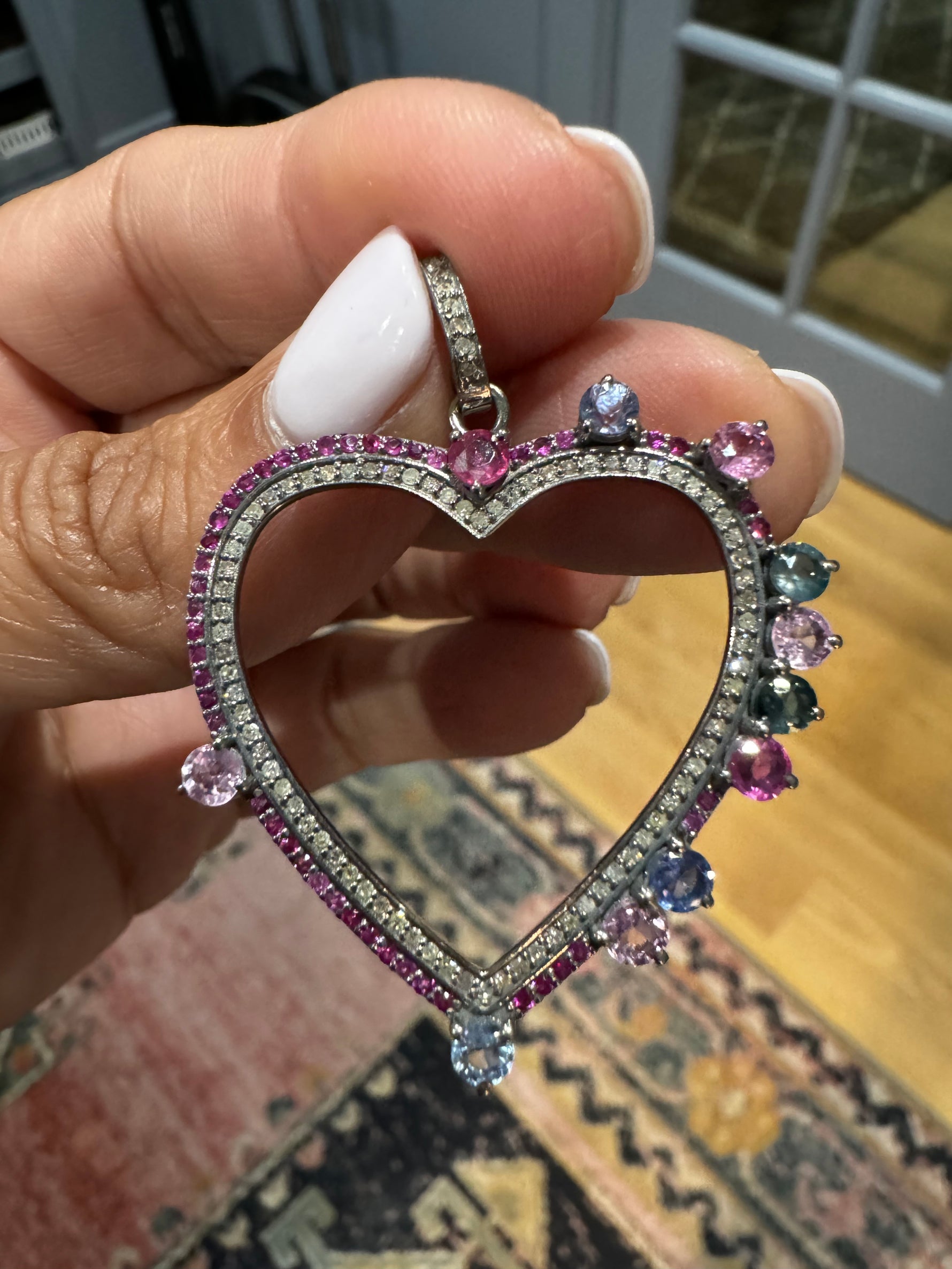 Sapphire Diamond Heart - Pink | Ulka Rocks