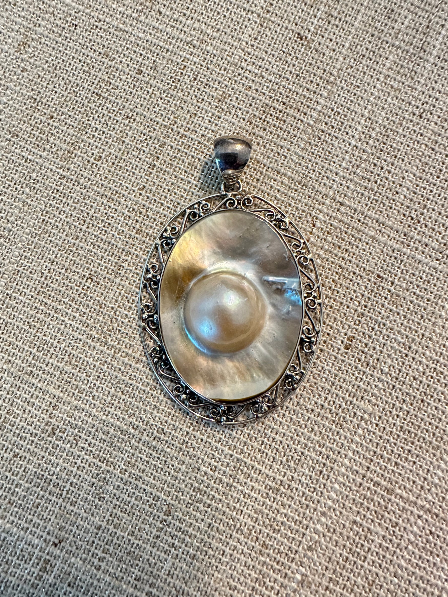 Blister White Pearl Pendants | Ulka Rocks
