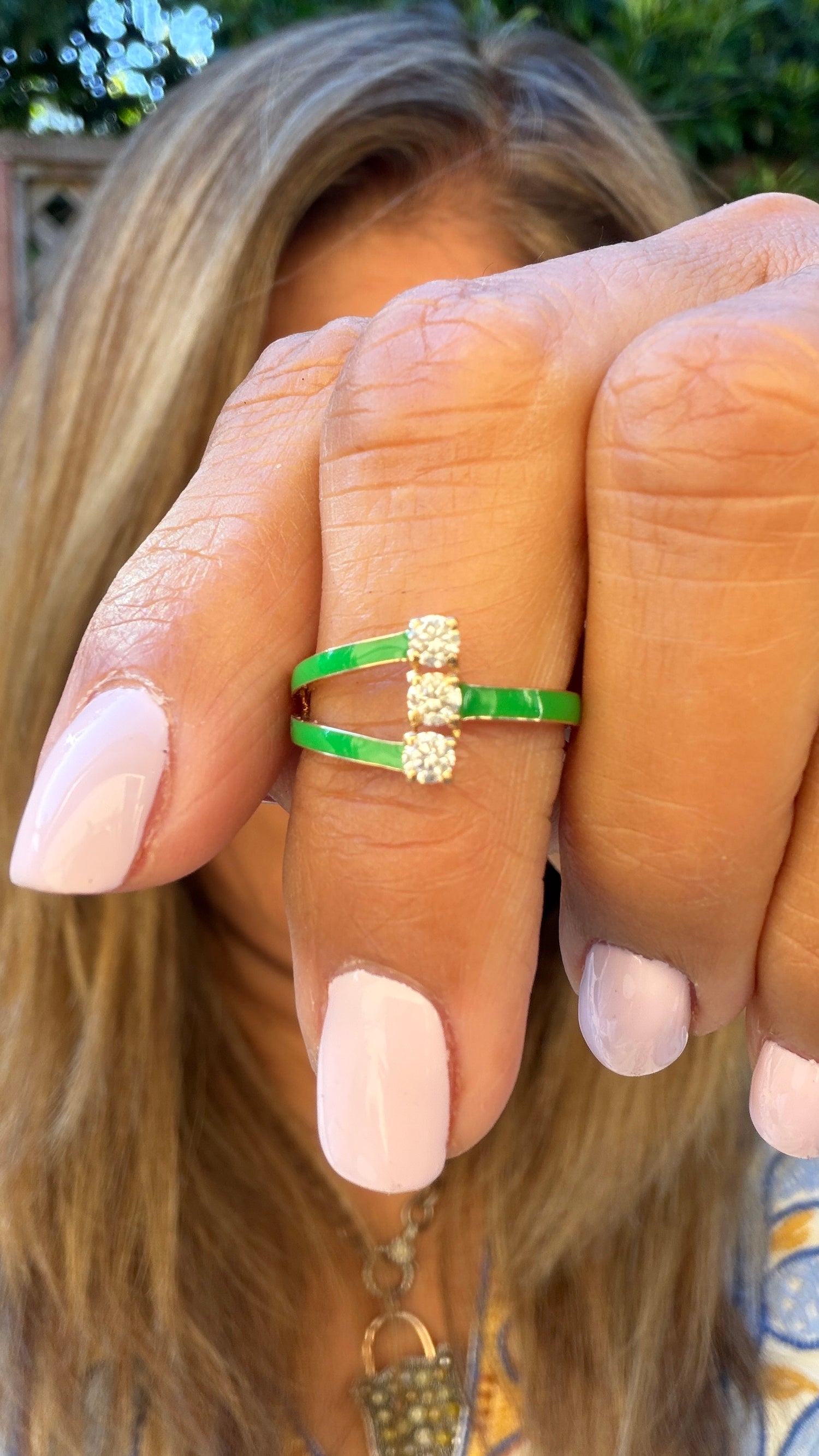 14k Yellow Gold Ring With Enamel Size 5