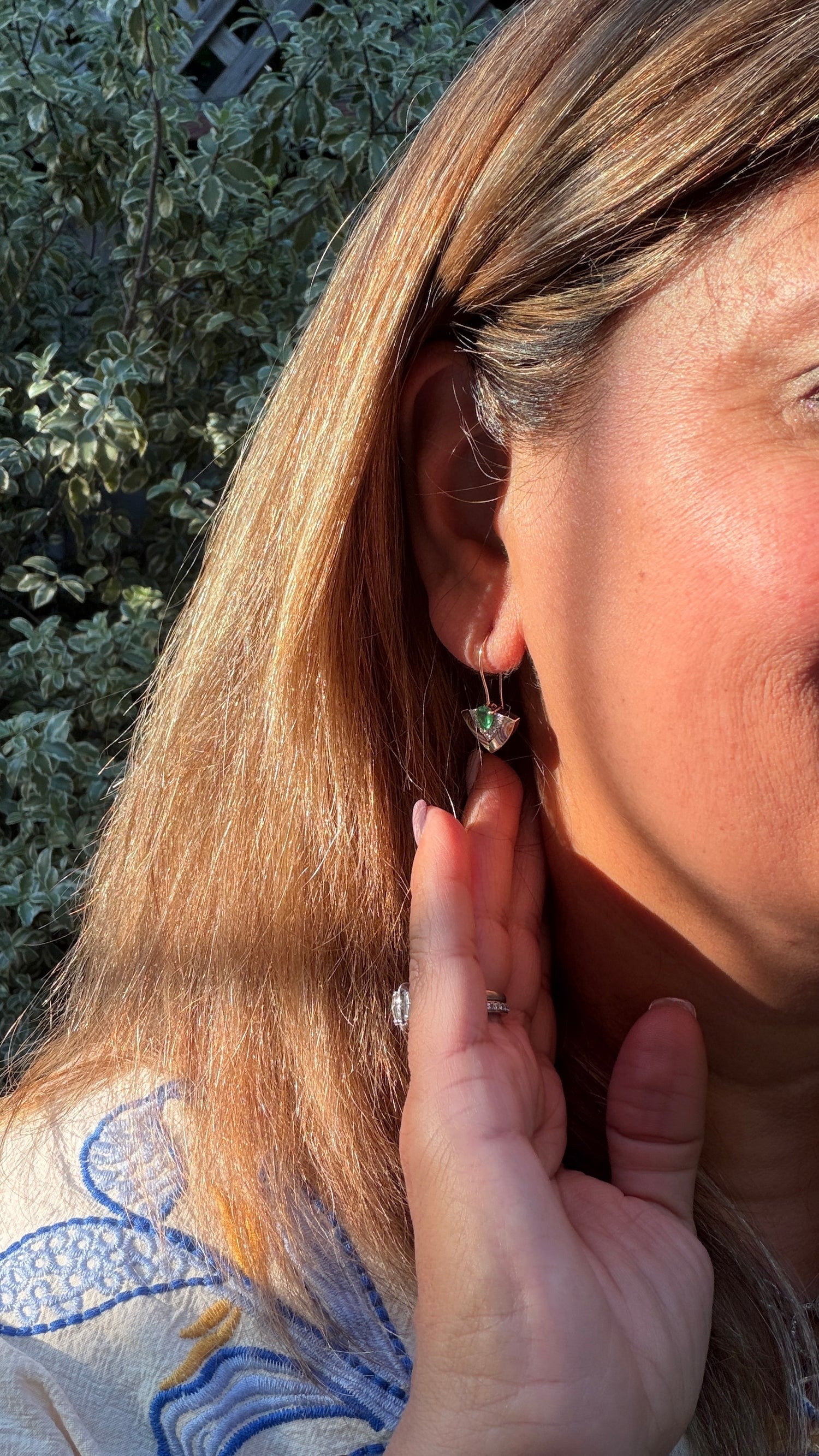 14k Yellow Gold Earrings With Emerald And Mother Of Pearl