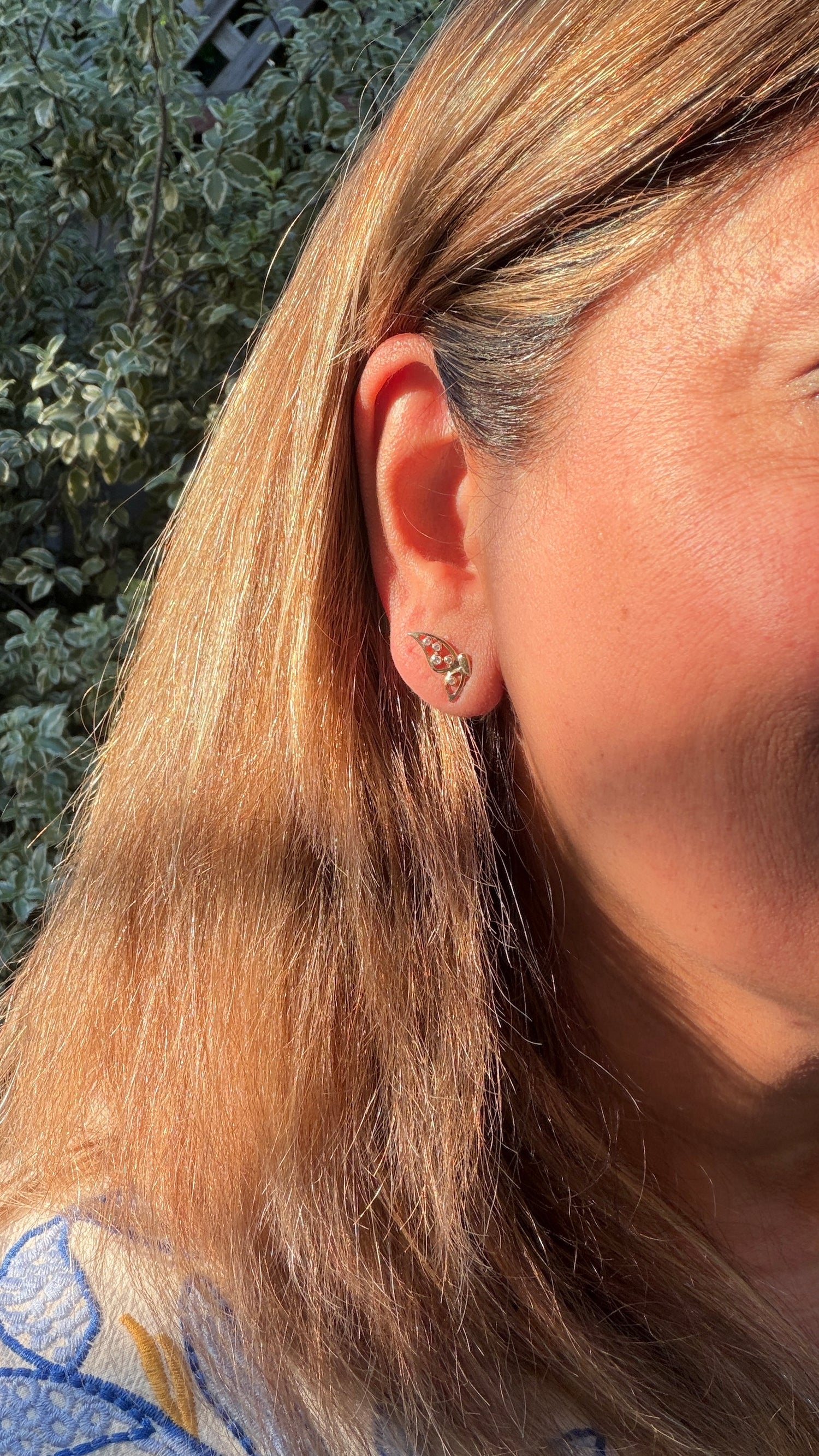 14k Yellow Gold Earrings With Diamond