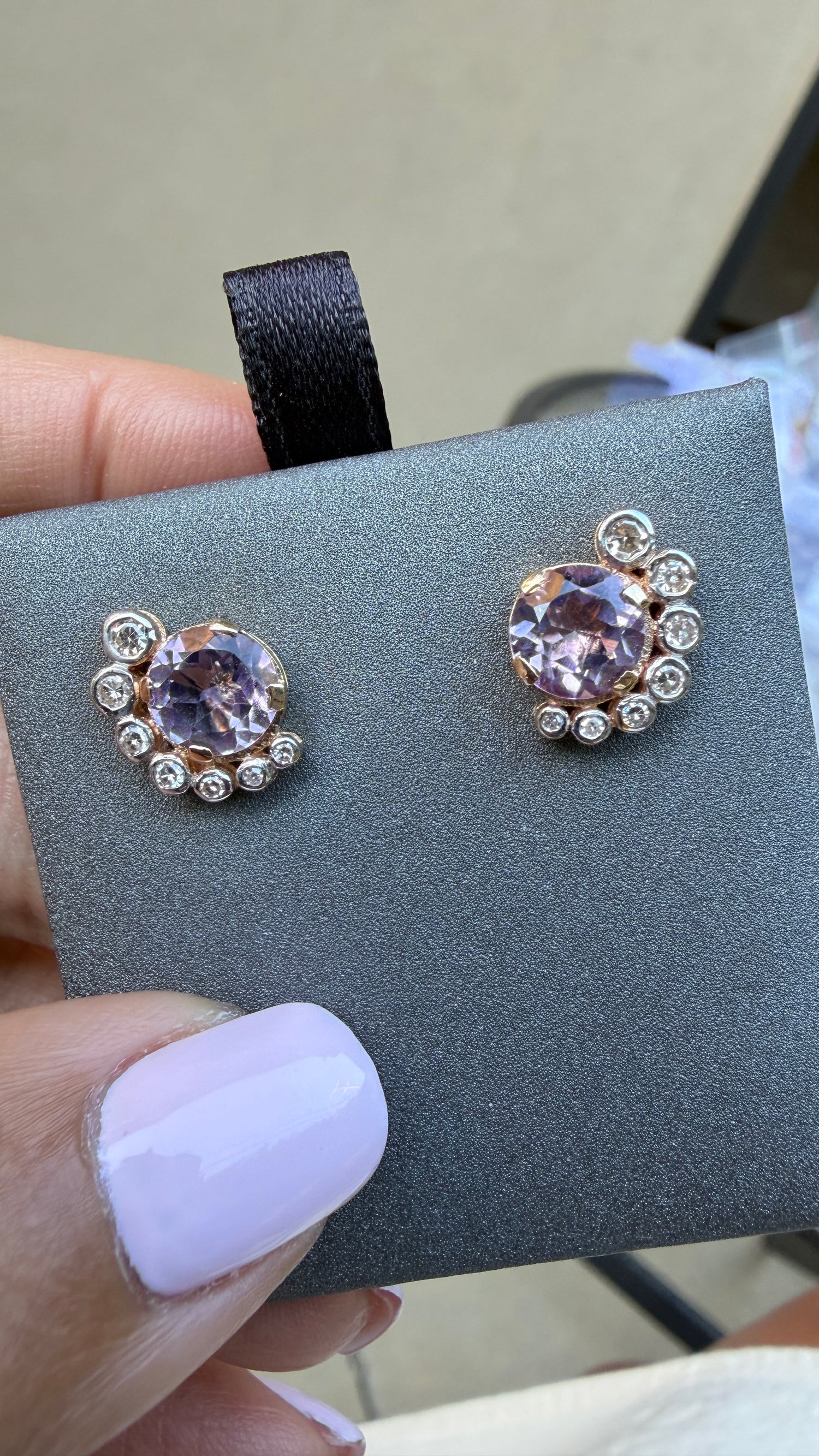14k Yellow Gold Earrings With Amethyst