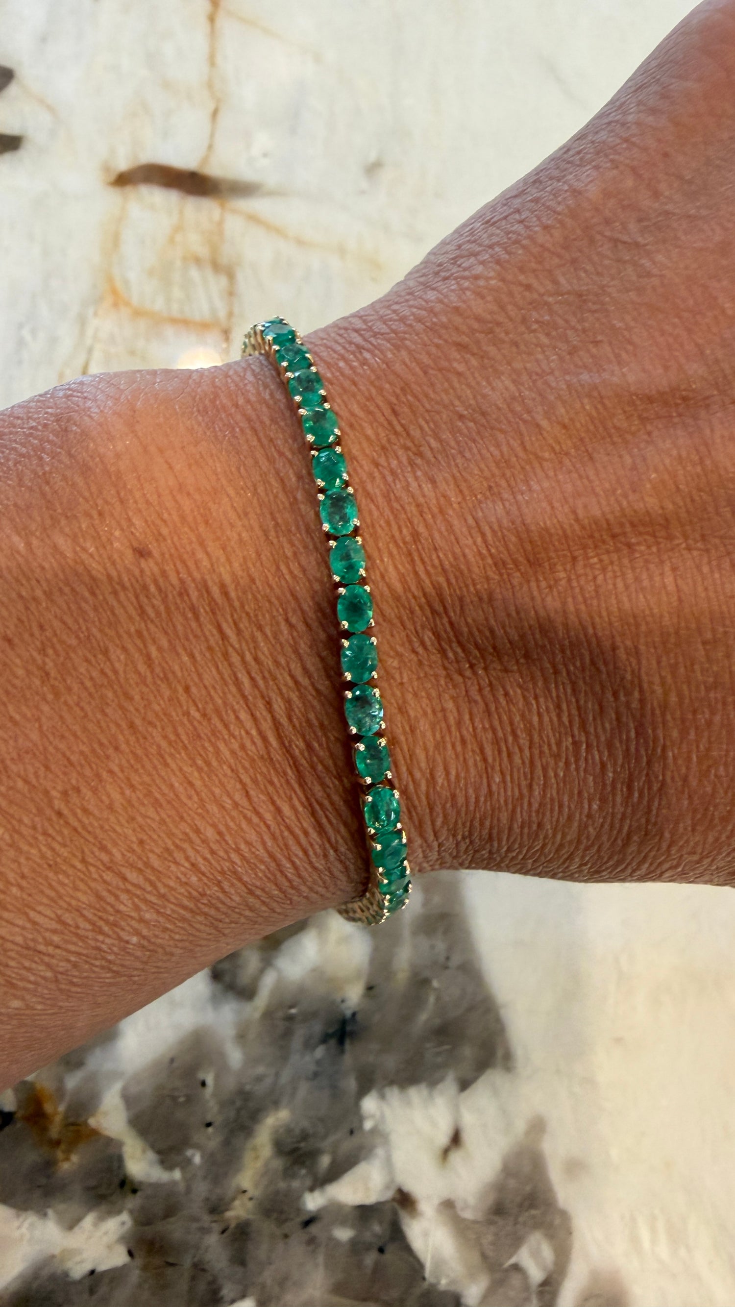 14k Yellow Gold Tennis Bracelet With Oval Emeralds 7 inches