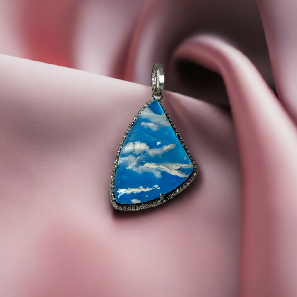 Exclusive Cloud Diamond Pendant | Ulka Rocks