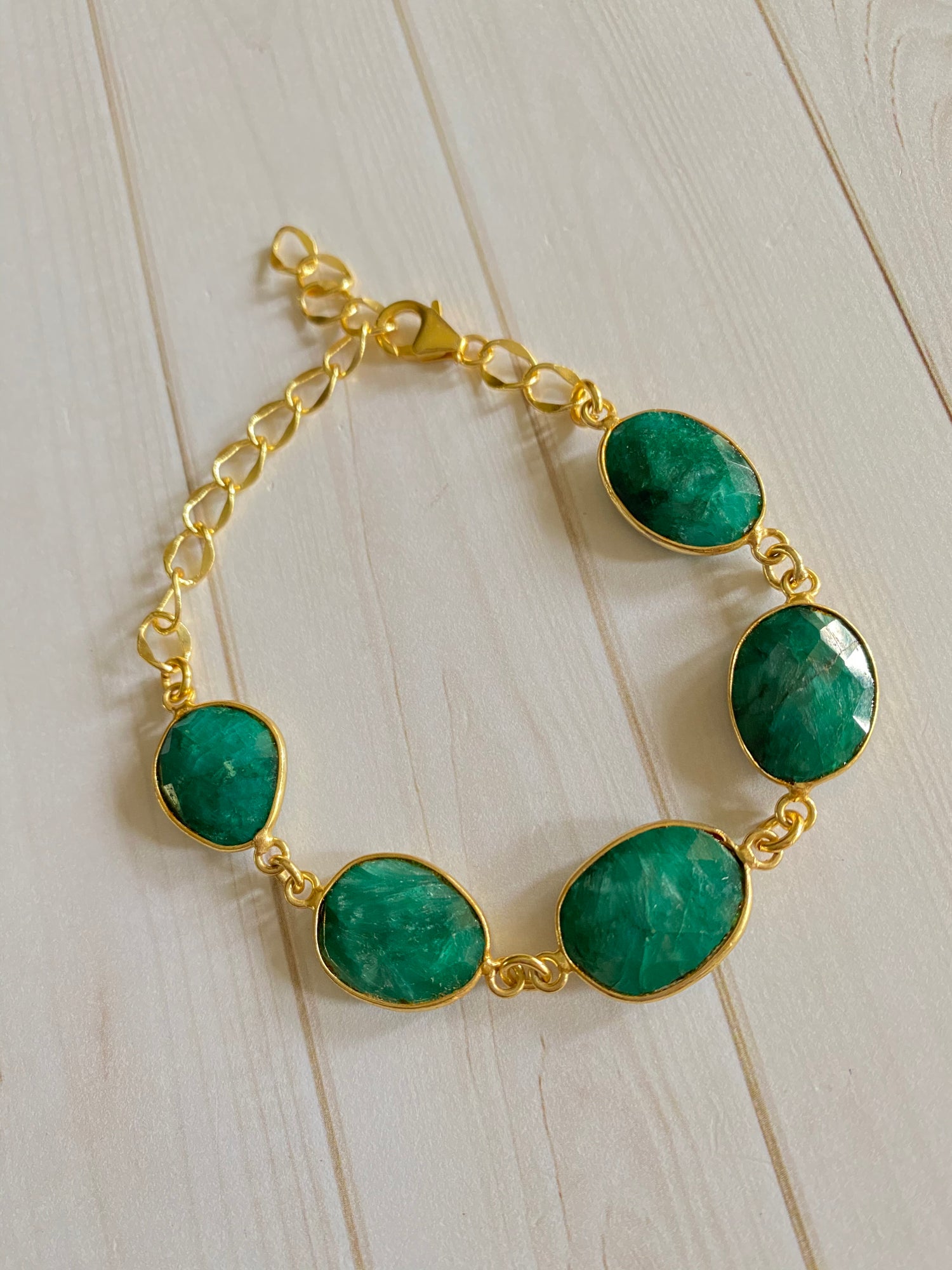 Emerald bracelet in 14k Yellow Gold by Ulka Rocks