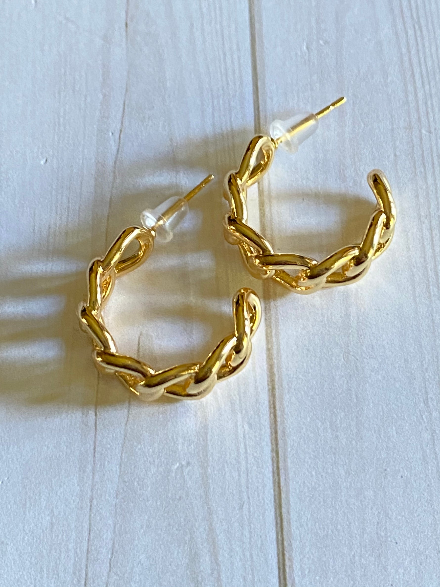 Alto Collection - Chain Link Hoop Earrings | Ulka Rocks
