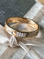 Diamond Ring in 18K Yellow Gold | Ulka Rocks